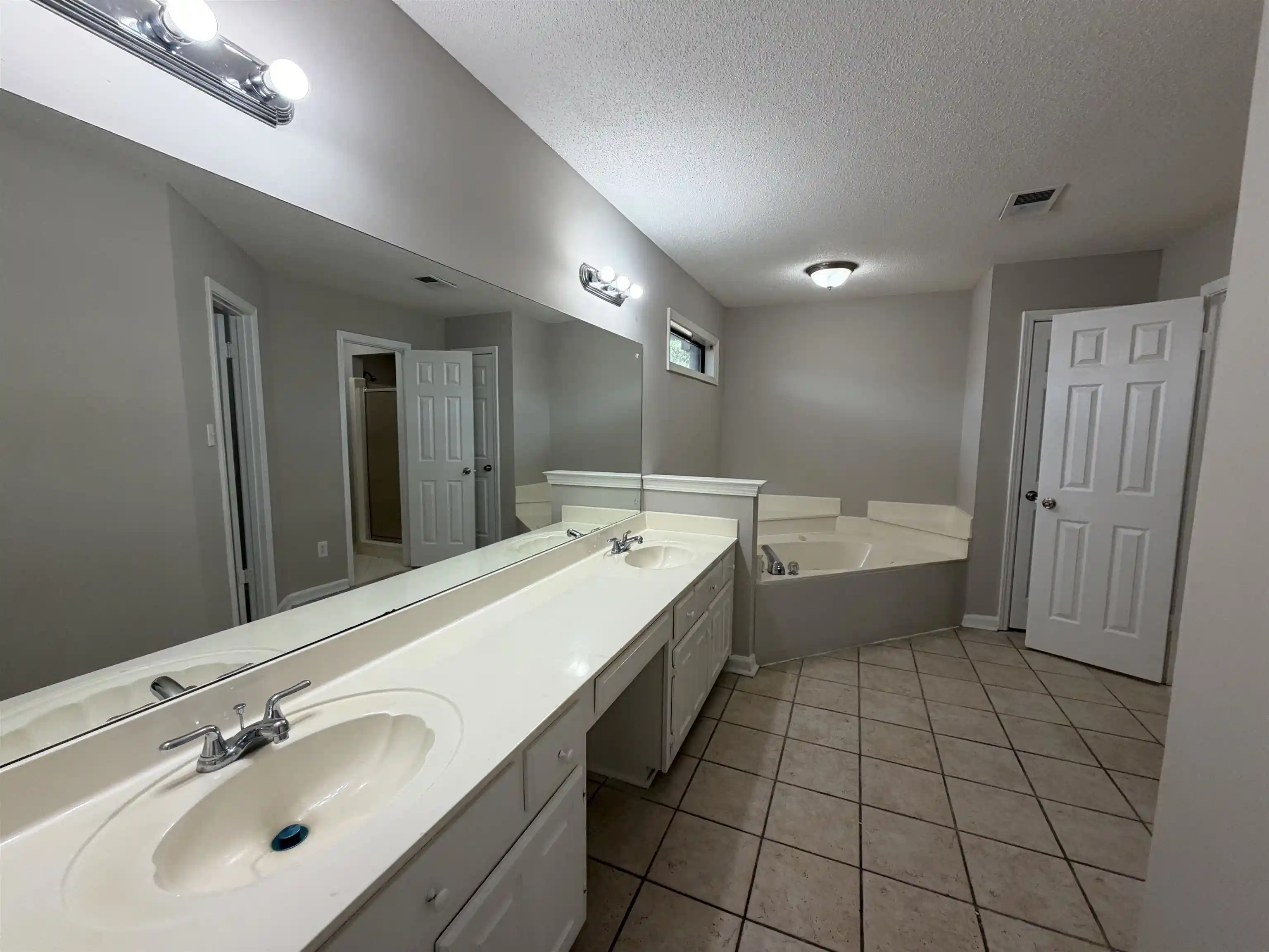 Photo 3 of Single family home for sale at 4801 Bradfield Run, Unicorp/memphis, TN 38125 | MLS# 10228975 | Listing updated on 2026-09-05