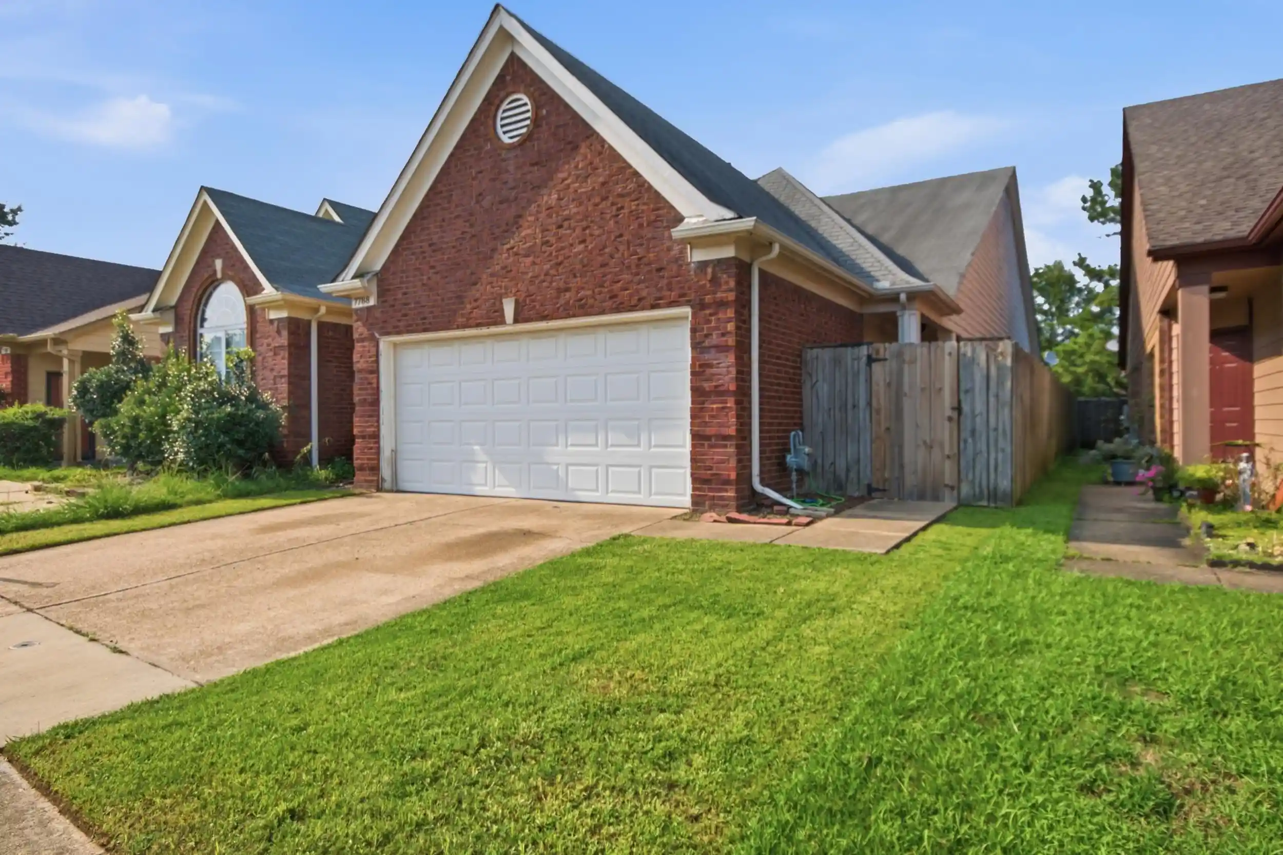 Photo 1 of Single family home for sale at 7788 Lipscomb Dr, Memphis, TN 38125 | MLS# 10228979 | Listing updated on 2026-08-23
