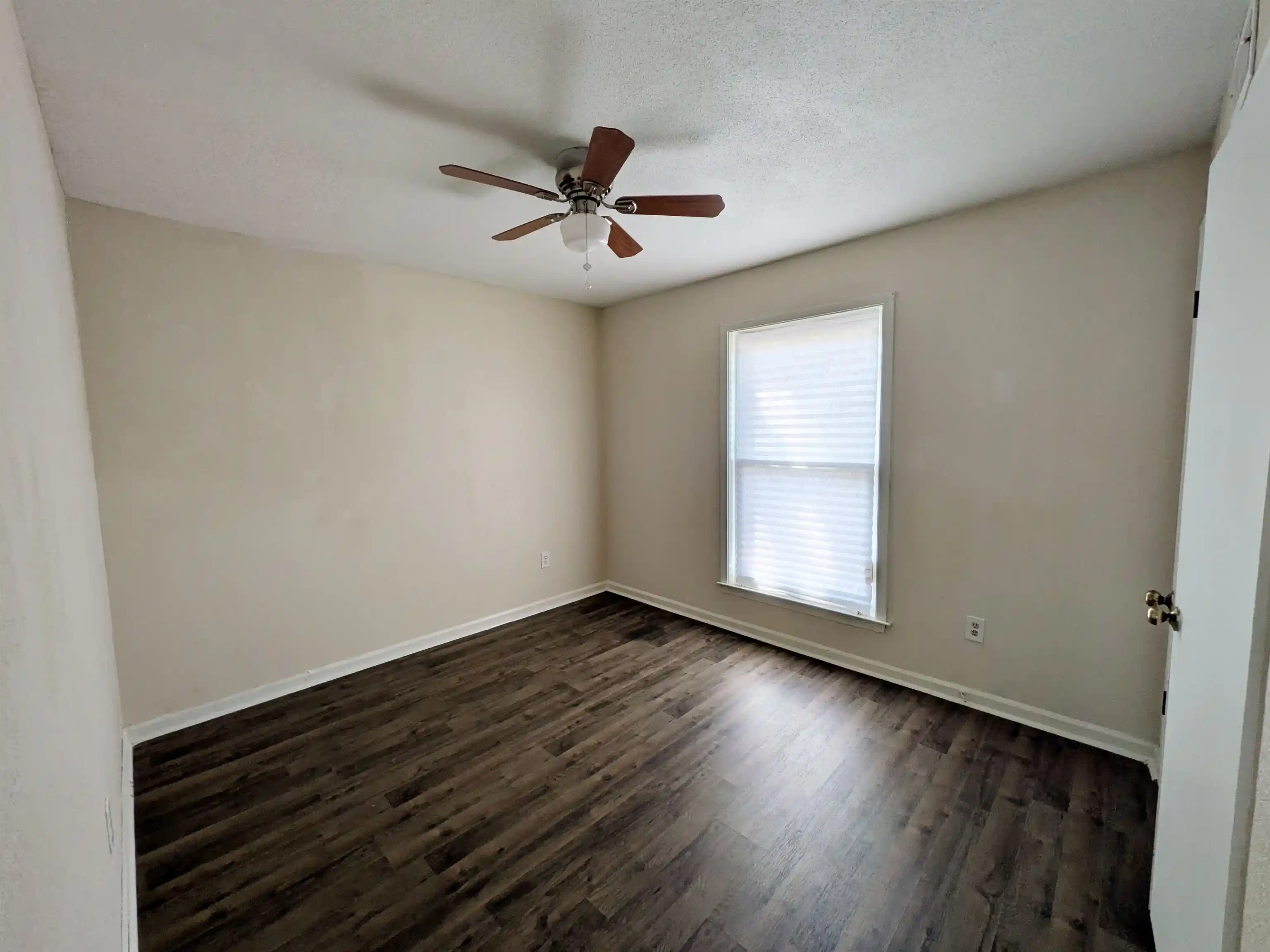 Photo 2 of Single family home for sale at 5352 Heritage Dr, Memphis, TN 38115 | MLS# 10228985 | Listing updated on 2026-09-01