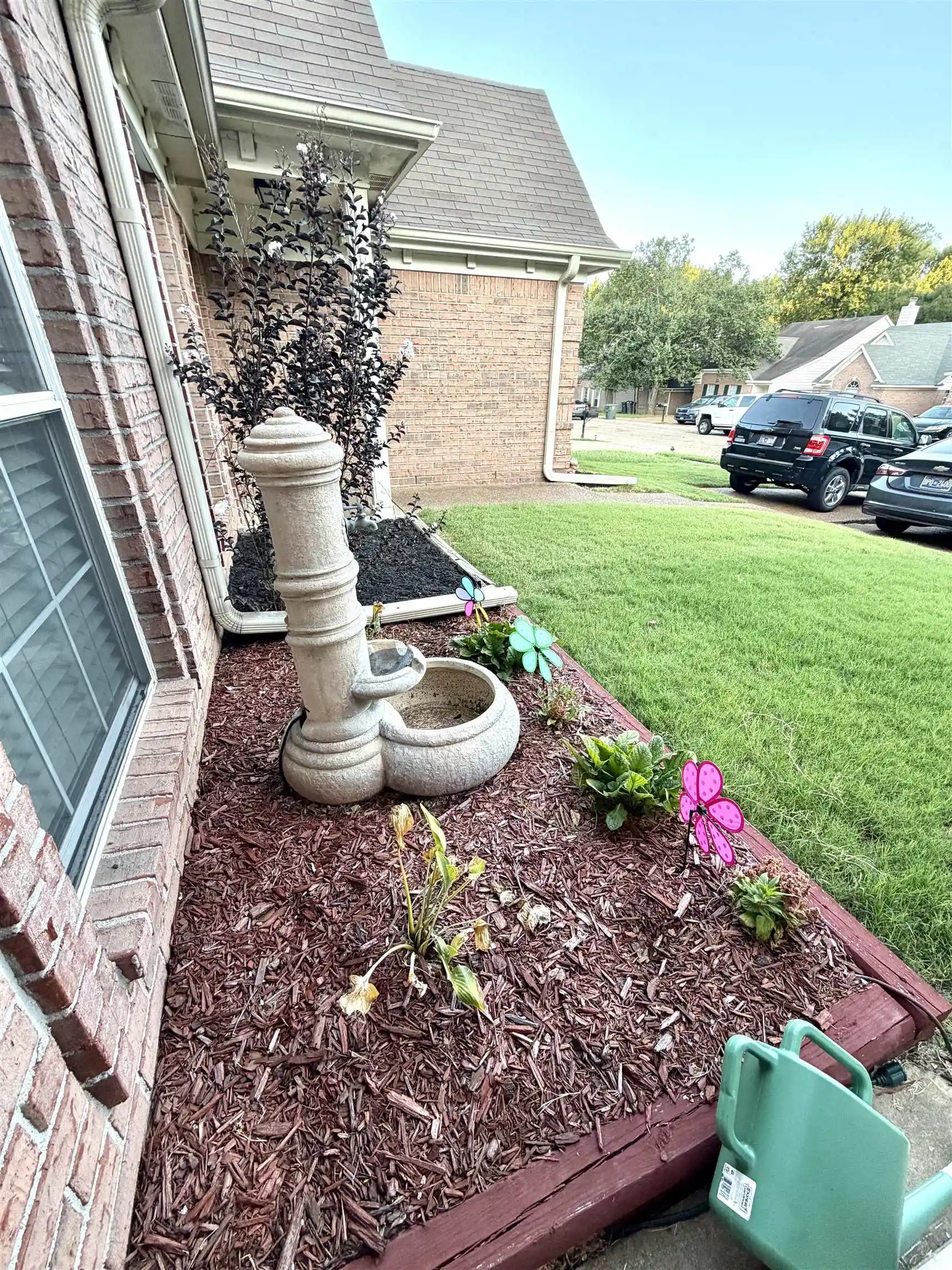 Photo 4 of Townhouse for sale at 9256 Grove Manor Dr, Memphis, TN 38016 | MLS# 10229017 | Listing updated on 2026-08-24