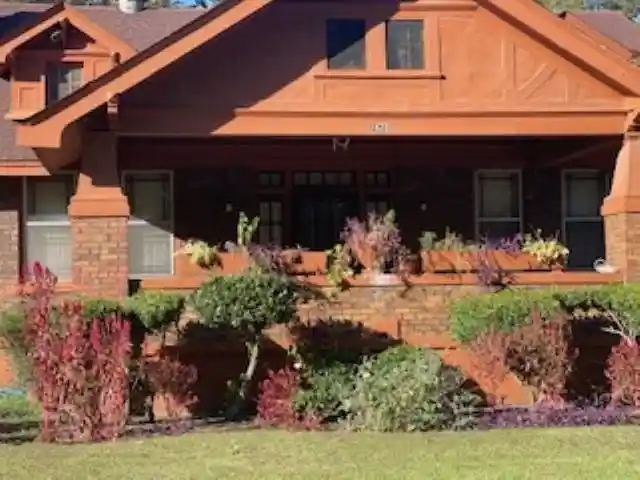 Photo 1 of Single family home for sale at 1676 S Parkway Dr, Memphis, TN 38106 | MLS# 10229030 | Listing updated on 2026-09-03