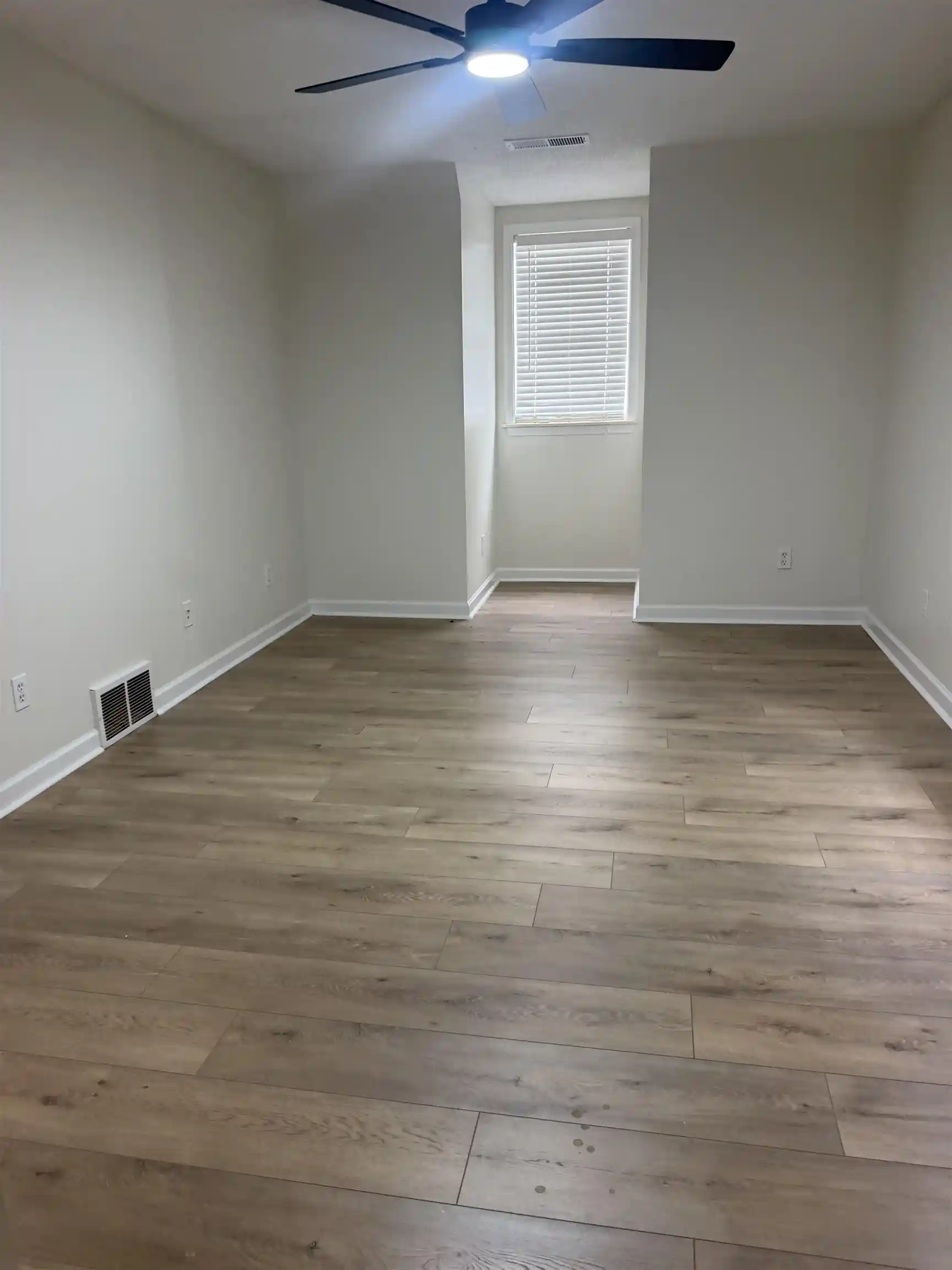Photo 3 of Single family home for sale at 4511 Ellendale Rd, Bartlett, TN 38135 | MLS# 10229040 | Listing updated on 2026-09-09
