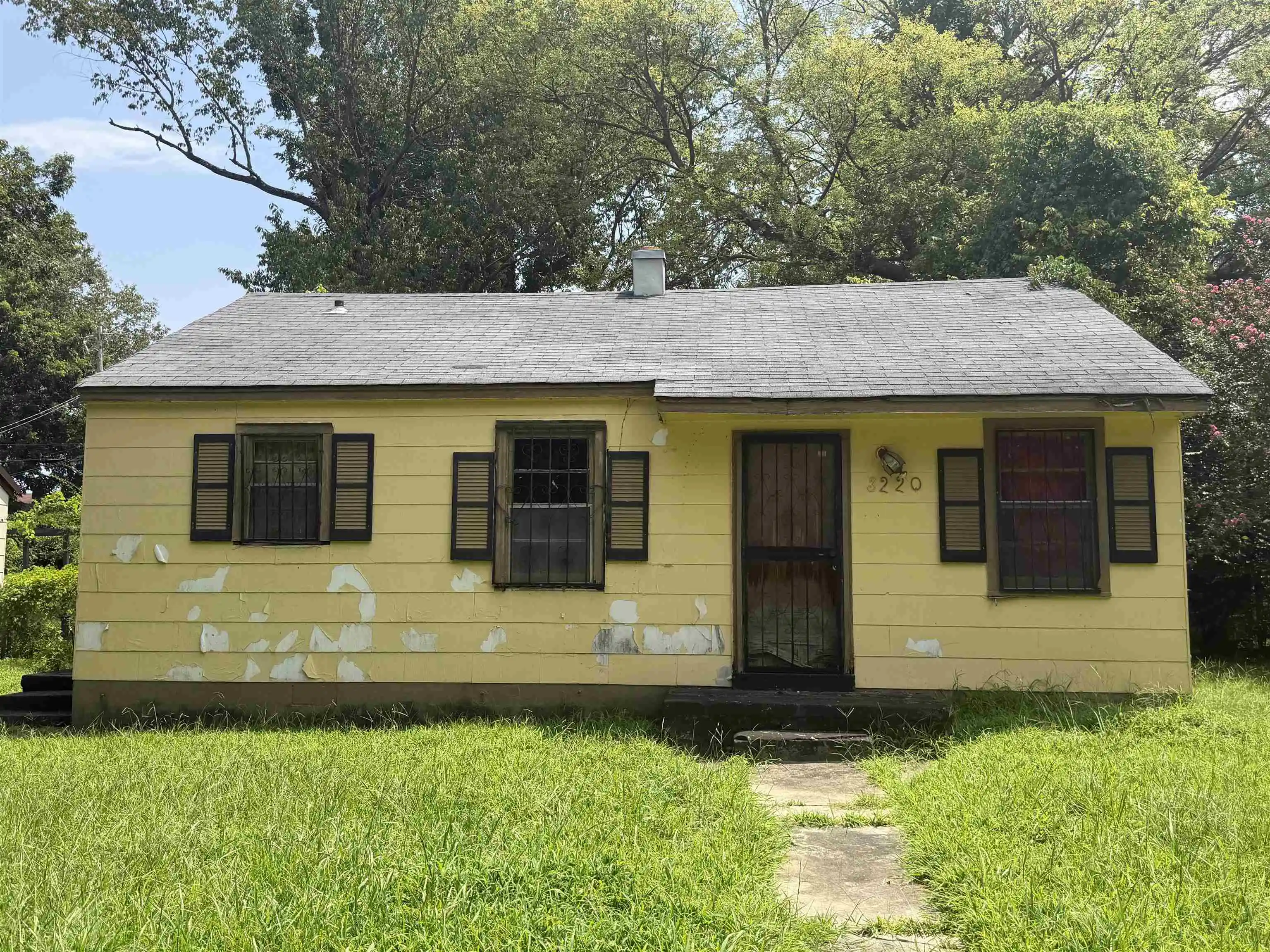 Photo 1 of Single family home for sale at 3220 Winslow Rd, Memphis, TN 38109 | MLS# 10229043 | Listing updated on 2026-08-25
