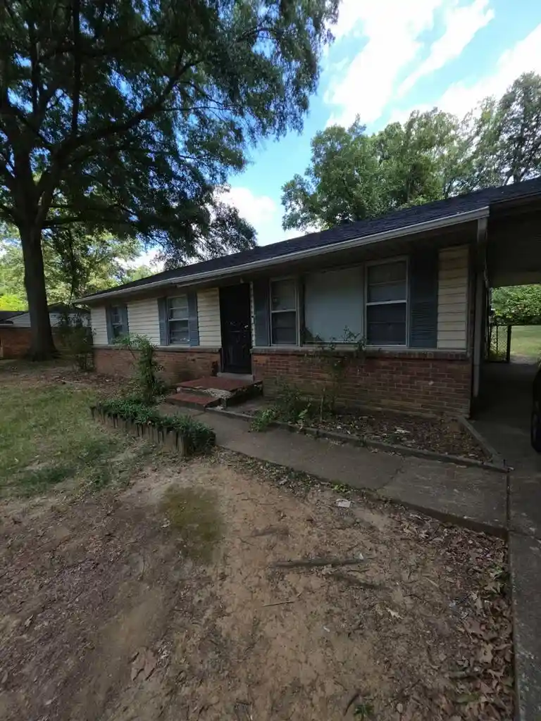 Photo 1 of Single family home for sale at 5350 Lochinvar Rd, Memphis, TN 38116 | MLS# 10229046 | Listing updated on 2026-09-08