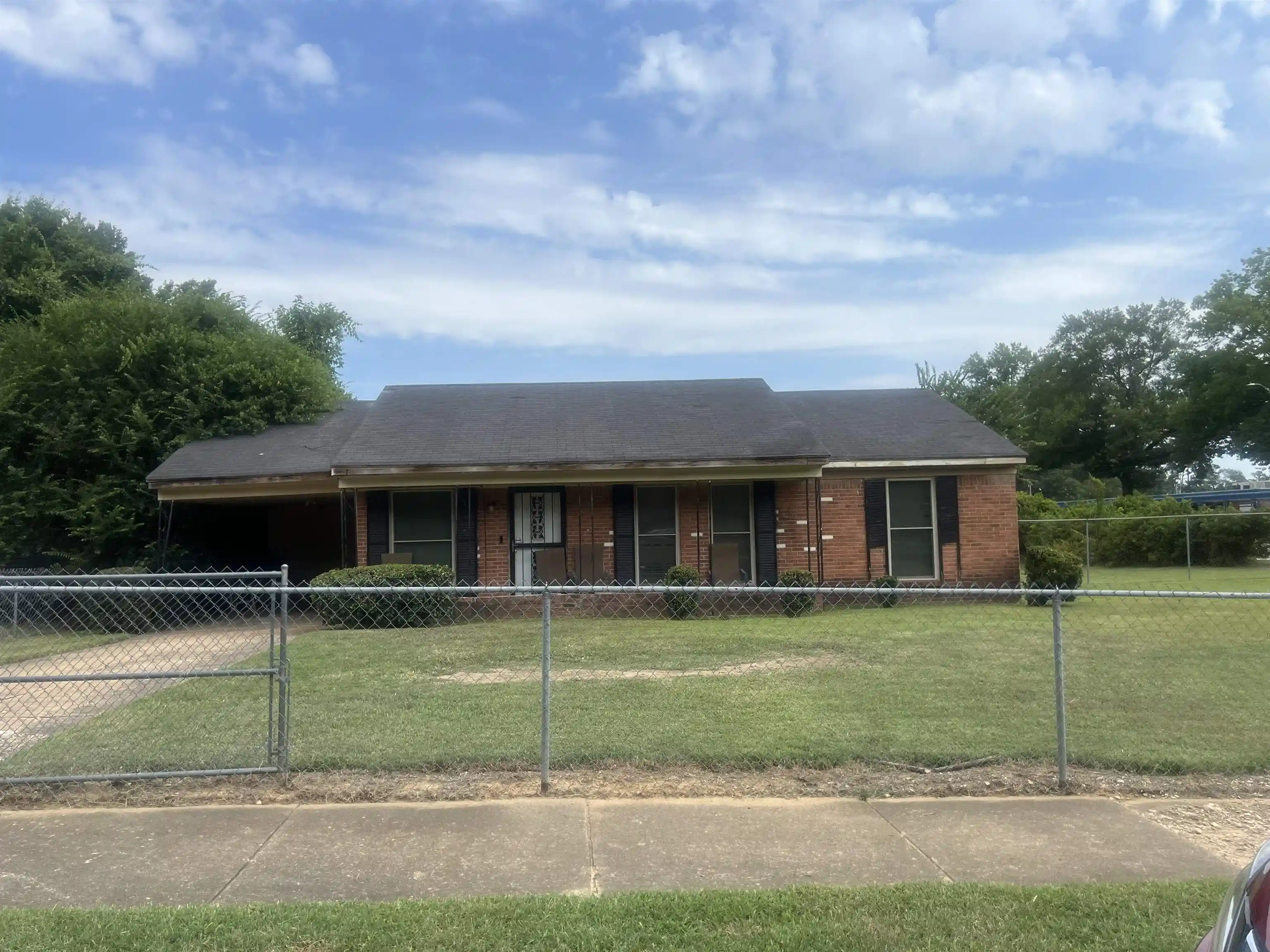 Photo 1 of Single family home for sale at 616 Brockwood Ave, Memphis, TN 38109 | MLS# 10229053 | Listing updated on 2026-09-18