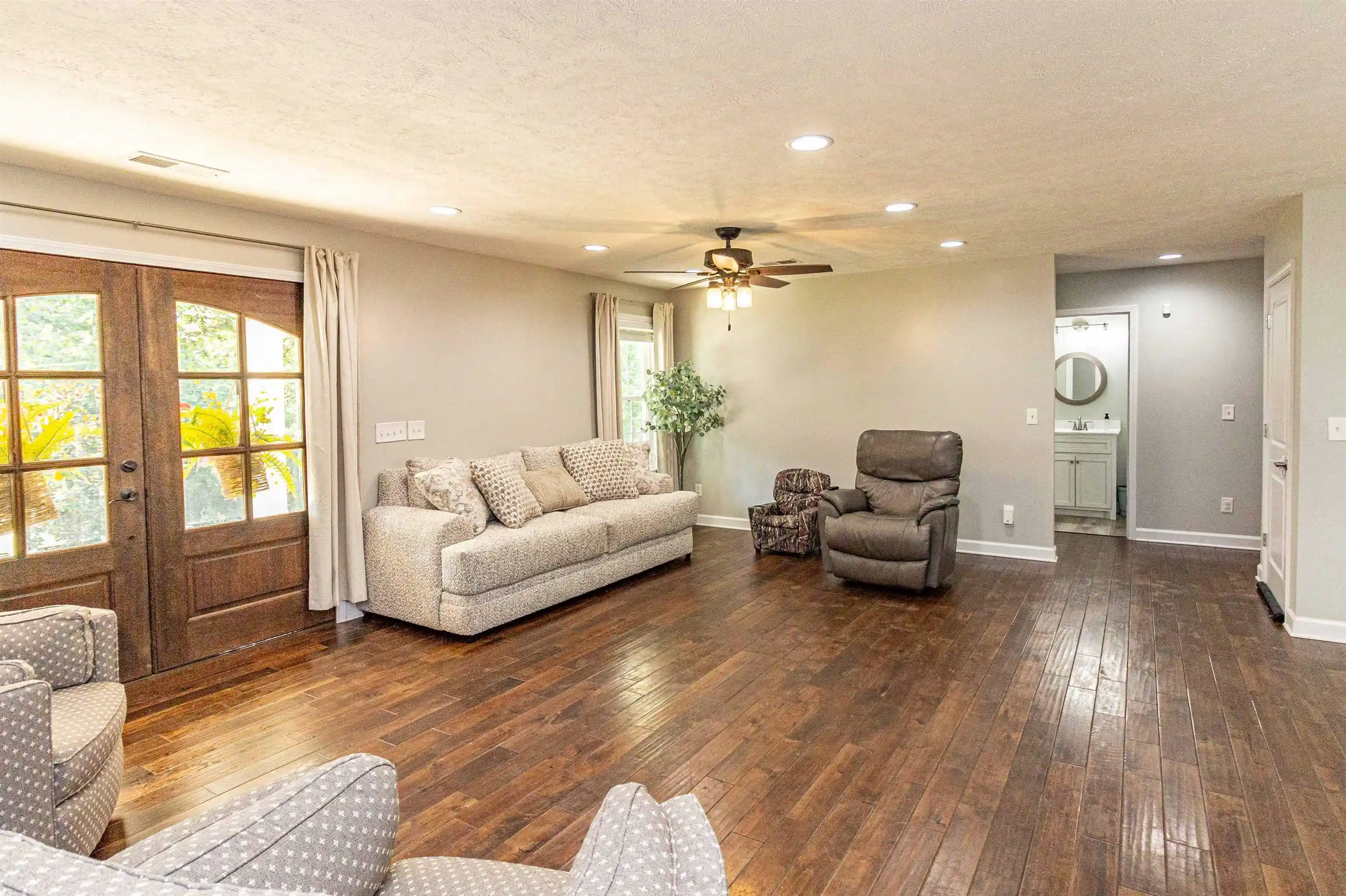 Photo 4 of Single family home for sale at 130 Amelia Briann Dr, Selmer, TN 38375 | MLS# 10229055 | Listing updated on 2026-09-28