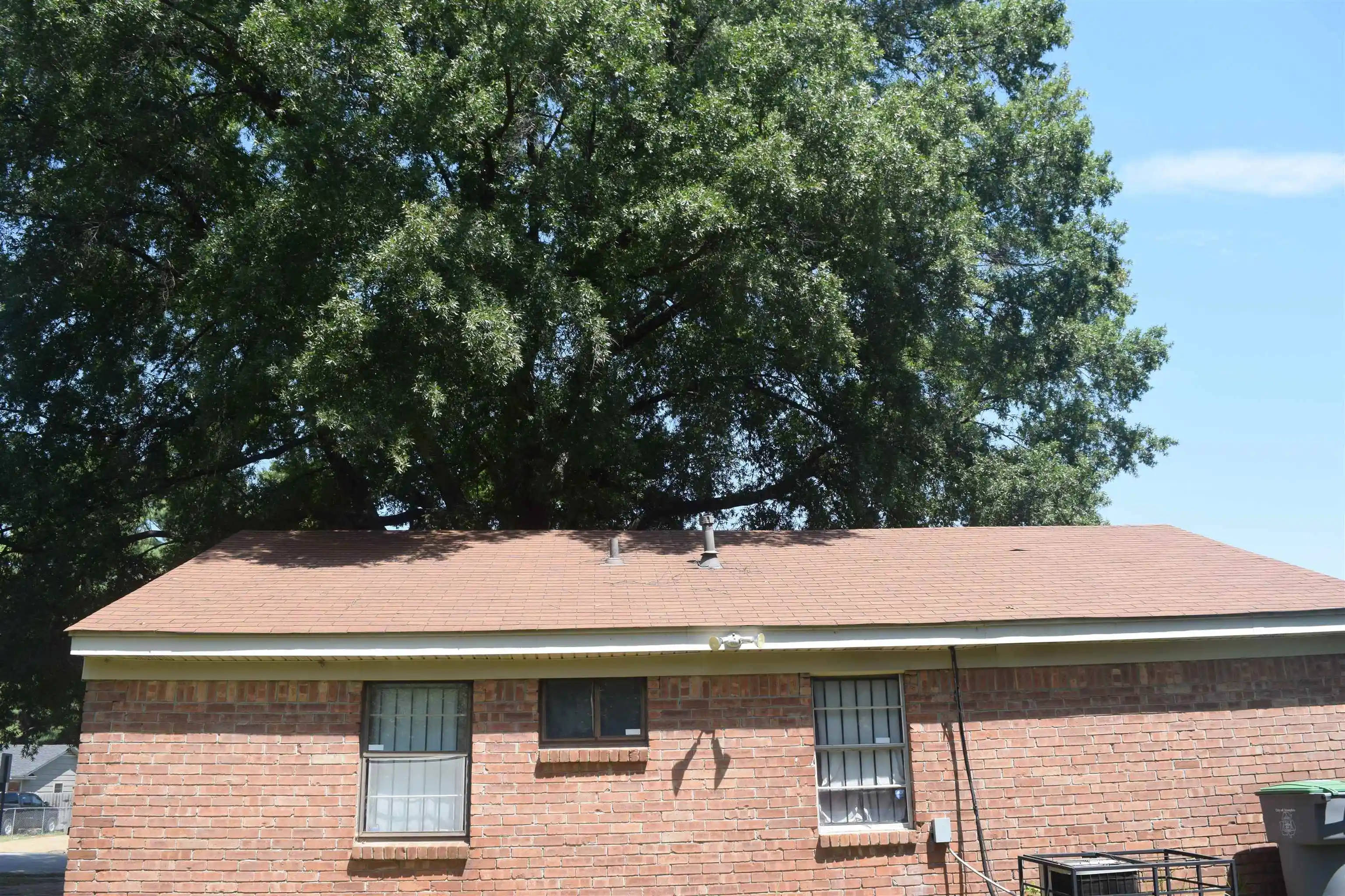 Photo 2 of Sale Pending at 3445 Birdsong Ferry Rd, Memphis, TN 38118 | MLS# 10229061 | Listing updated on 2026-08-28
