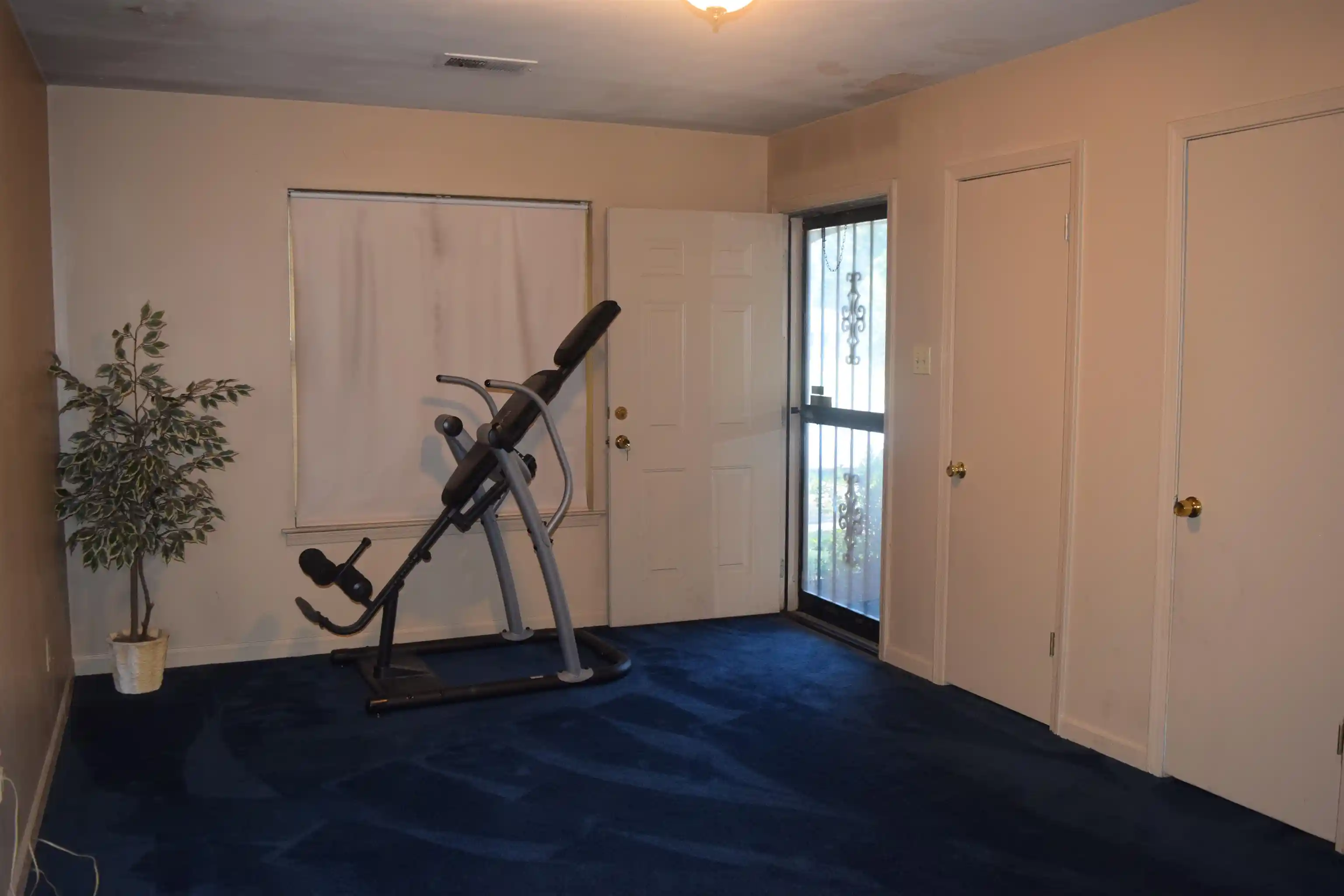 Photo 3 of Sale Pending at 3445 Birdsong Ferry Rd, Memphis, TN 38118 | MLS# 10229061 | Listing updated on 2026-08-28