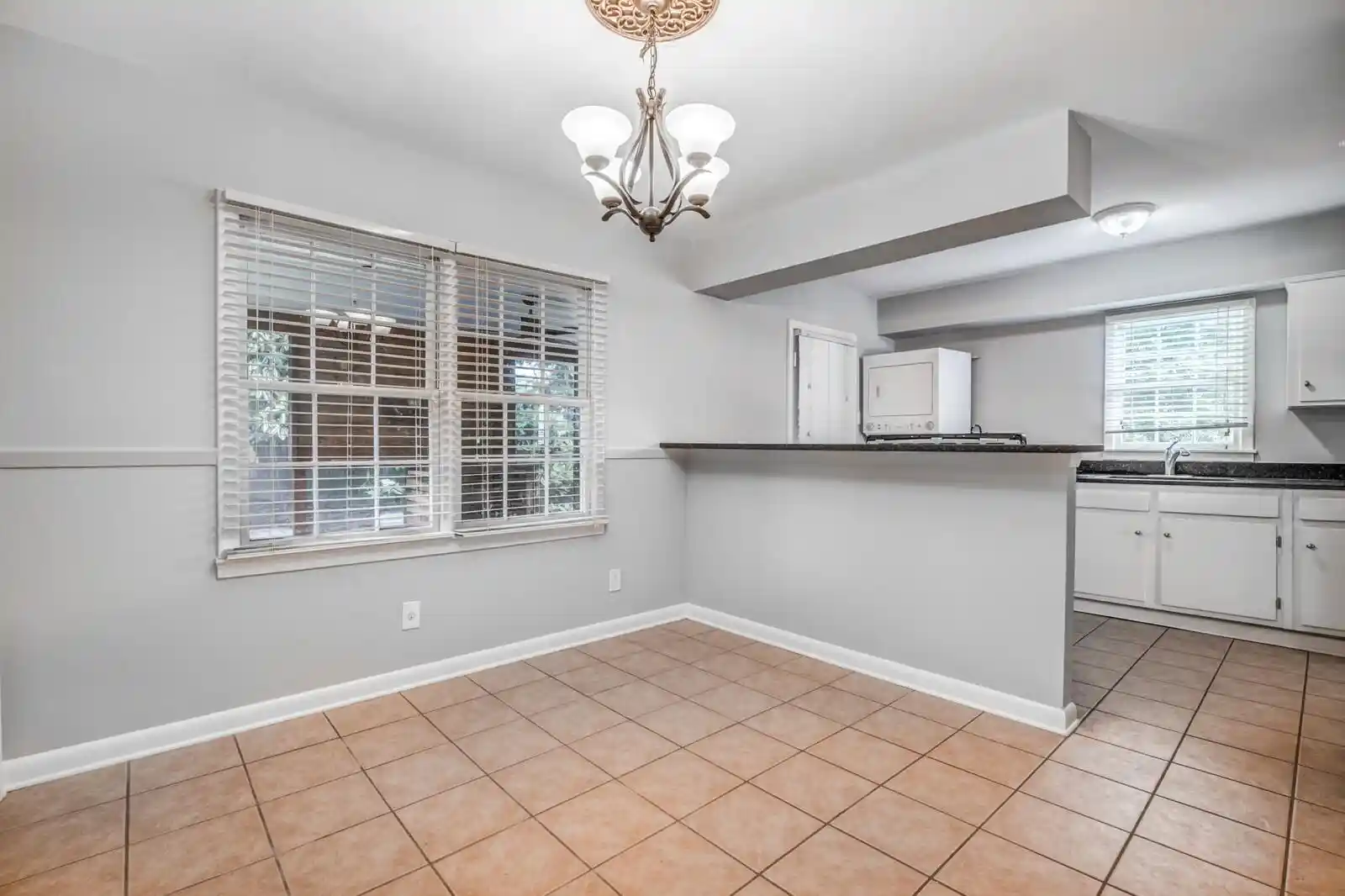 Photo 3 of Sale Pending at 4890 Helene Rd, Memphis, TN 38117 | MLS# 10229070 | Listing updated on 2026-09-21