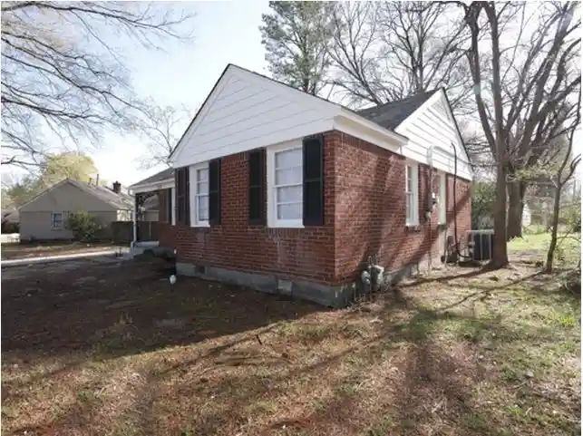 Photo 3 of Single family home for sale at 1180 Russwood Rd, Memphis, TN 38122 | MLS# 10229080 | Listing updated on 2026-09-11