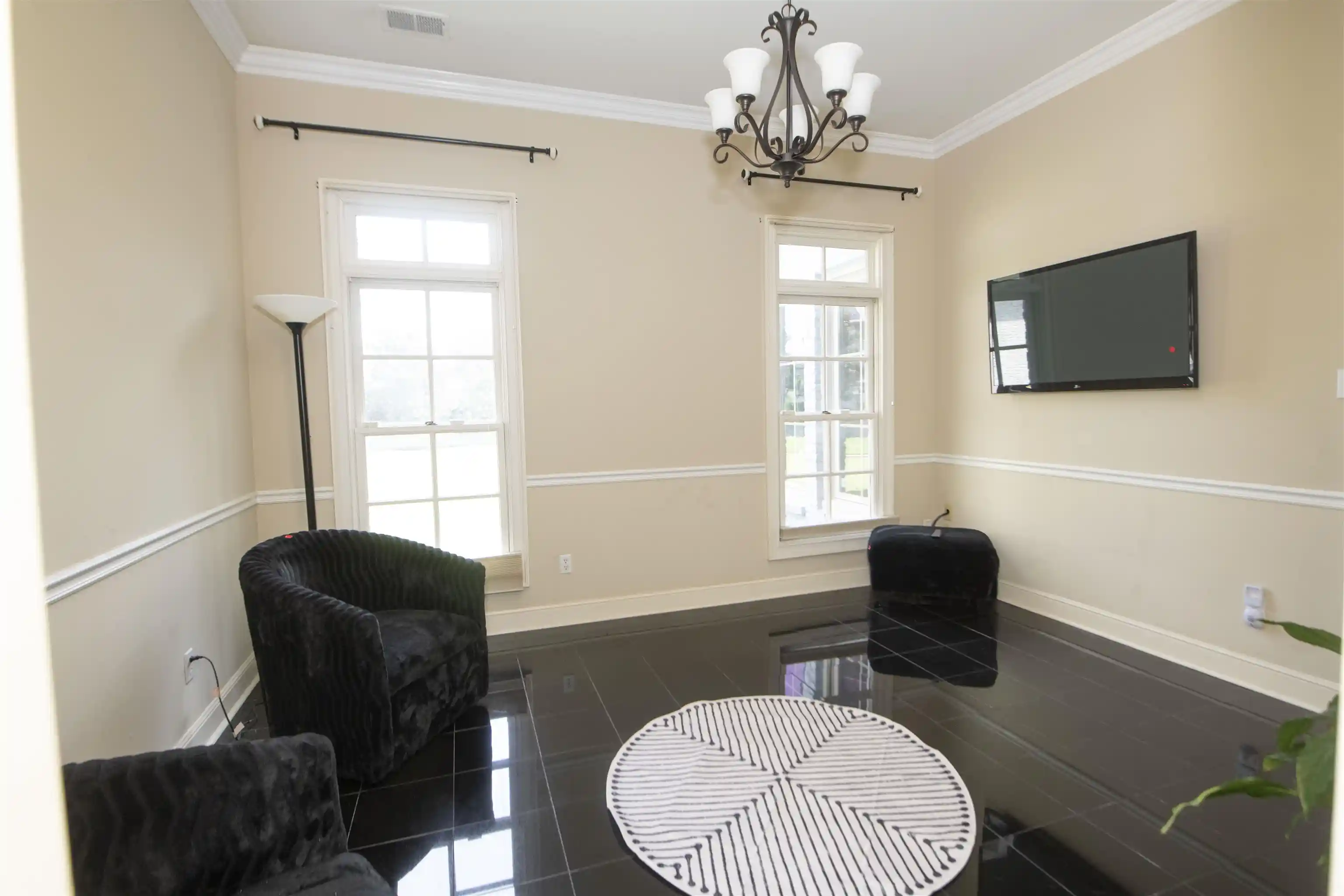 Photo 3 of Single family home for sale at 100 Founders Ln, Memphis, TN 38103 | MLS# 10229084 | Listing updated on 2026-10-02
