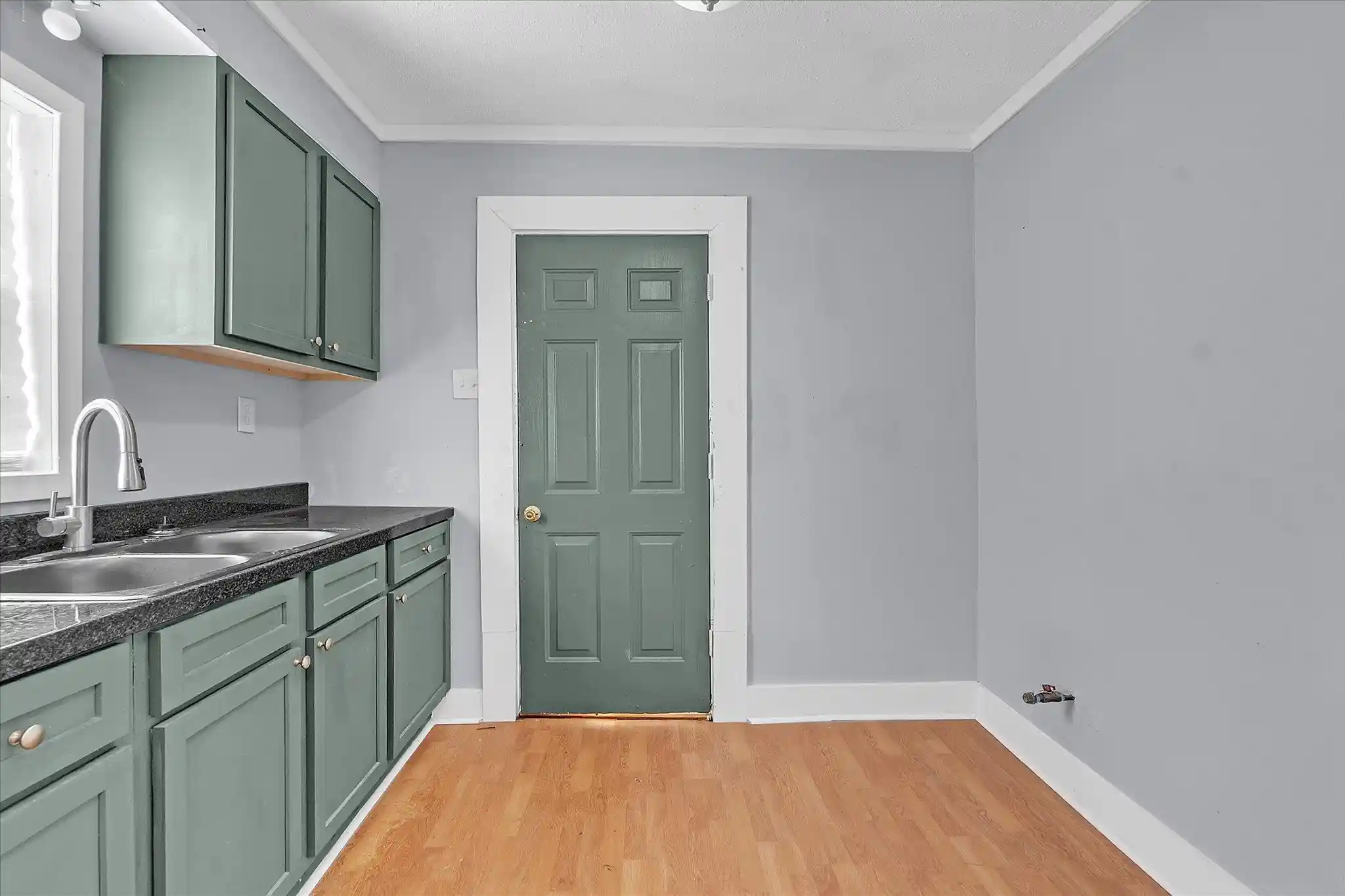 Photo 4 of Single family home for sale at 2335 Hubbard Ave, Memphis, TN 38108 | MLS# 10229097 | Listing updated on 2026-08-25