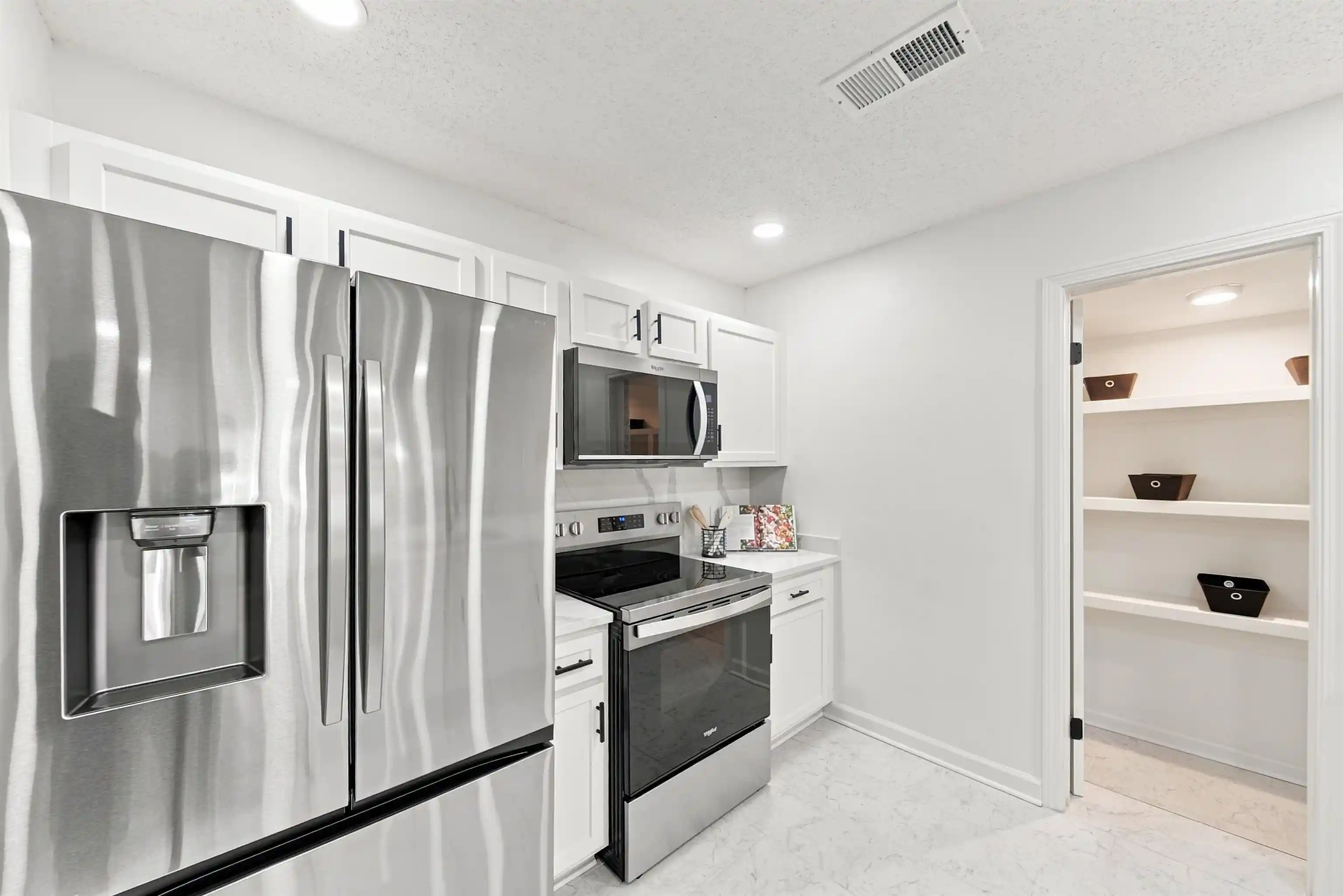 Photo 4 of Single family home for sale at 458 Gerald Rd, Memphis, TN 38122 | MLS# 10229114 | Listing updated on 2026-09-21