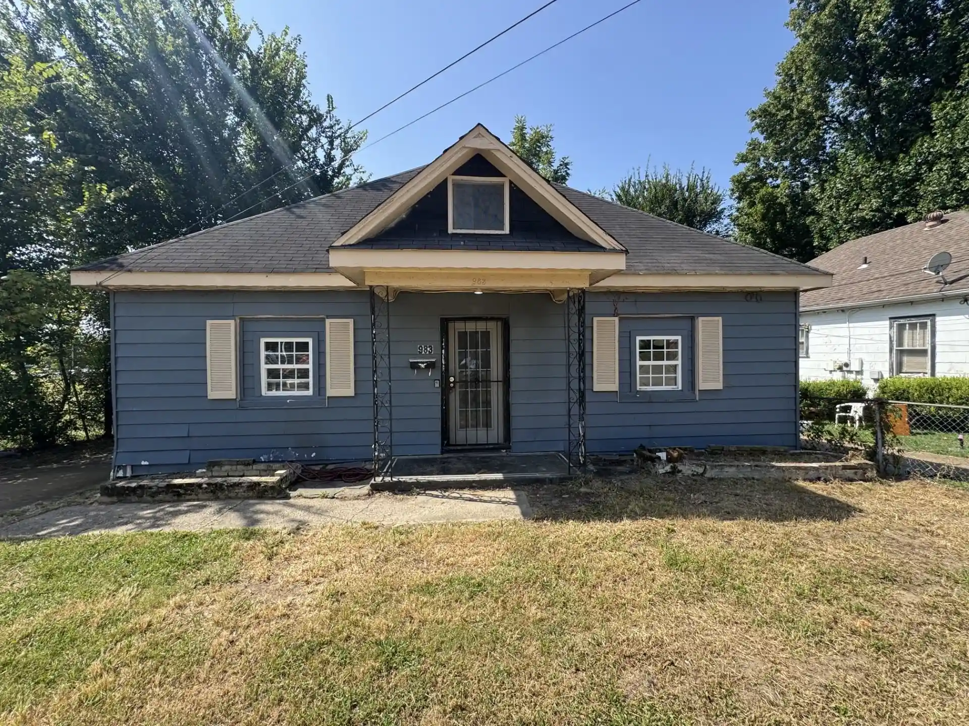 Photo 1 of Single family home for sale at 983 E Person Ave, Memphis, TN 38106 | MLS# 10229129 | Listing updated on 2026-08-26