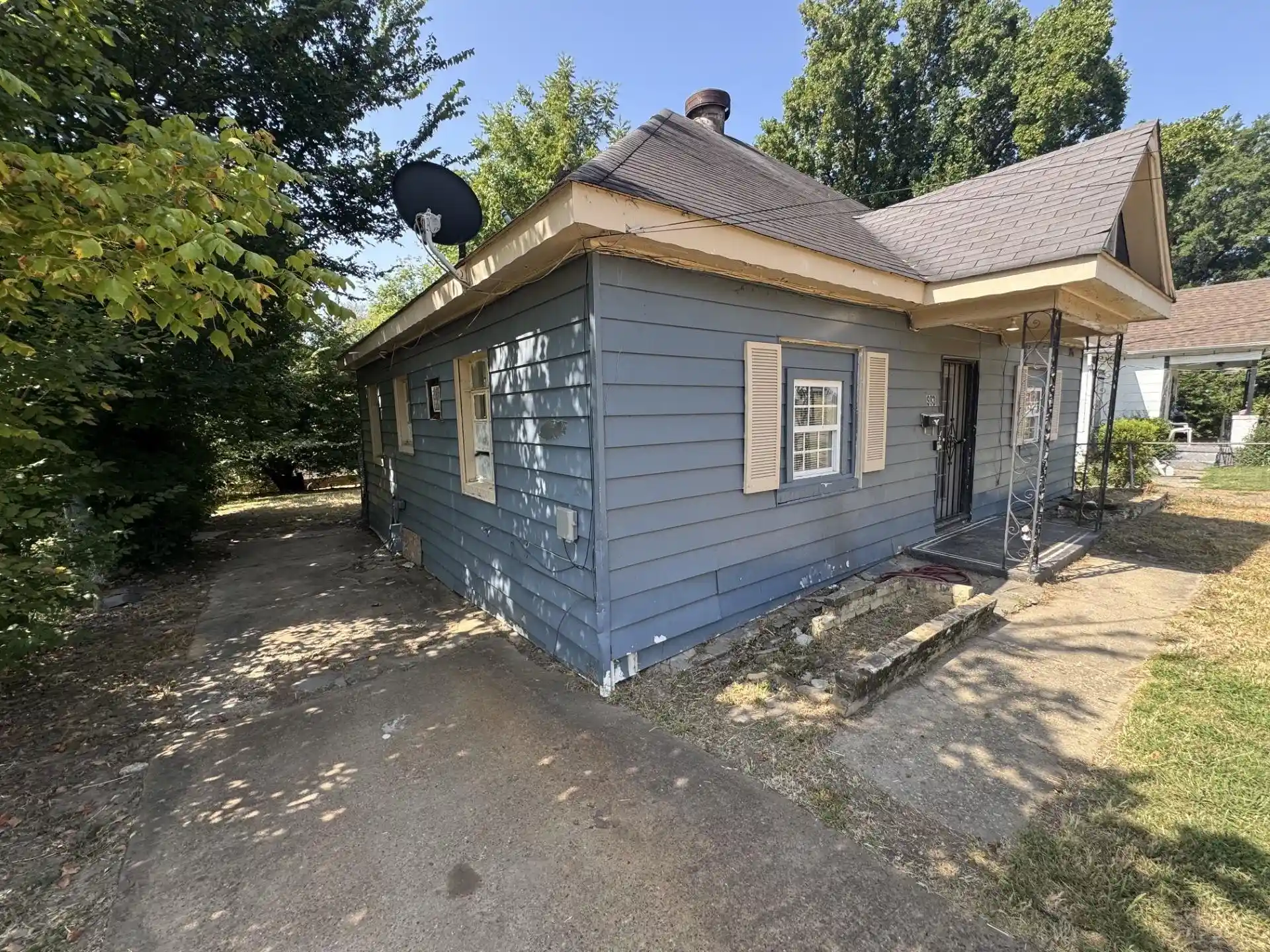 Photo 4 of Single family home for sale at 983 E Person Ave, Memphis, TN 38106 | MLS# 10229129 | Listing updated on 2026-08-26