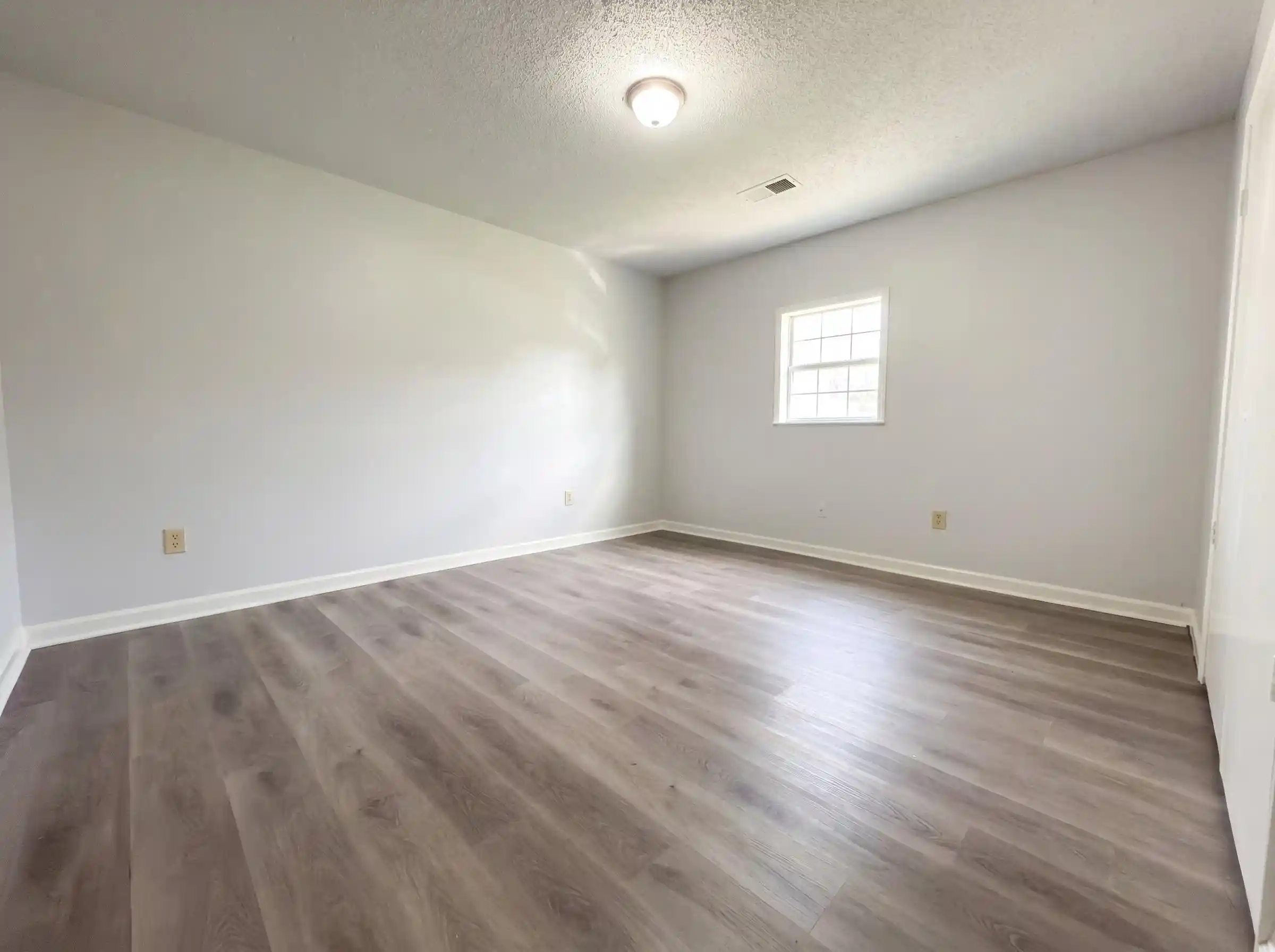 Photo 3 of Single family home for sale at 854 Carrolton Ave, Memphis, TN 38127 | MLS# 10229146 | Listing updated on 2026-09-11