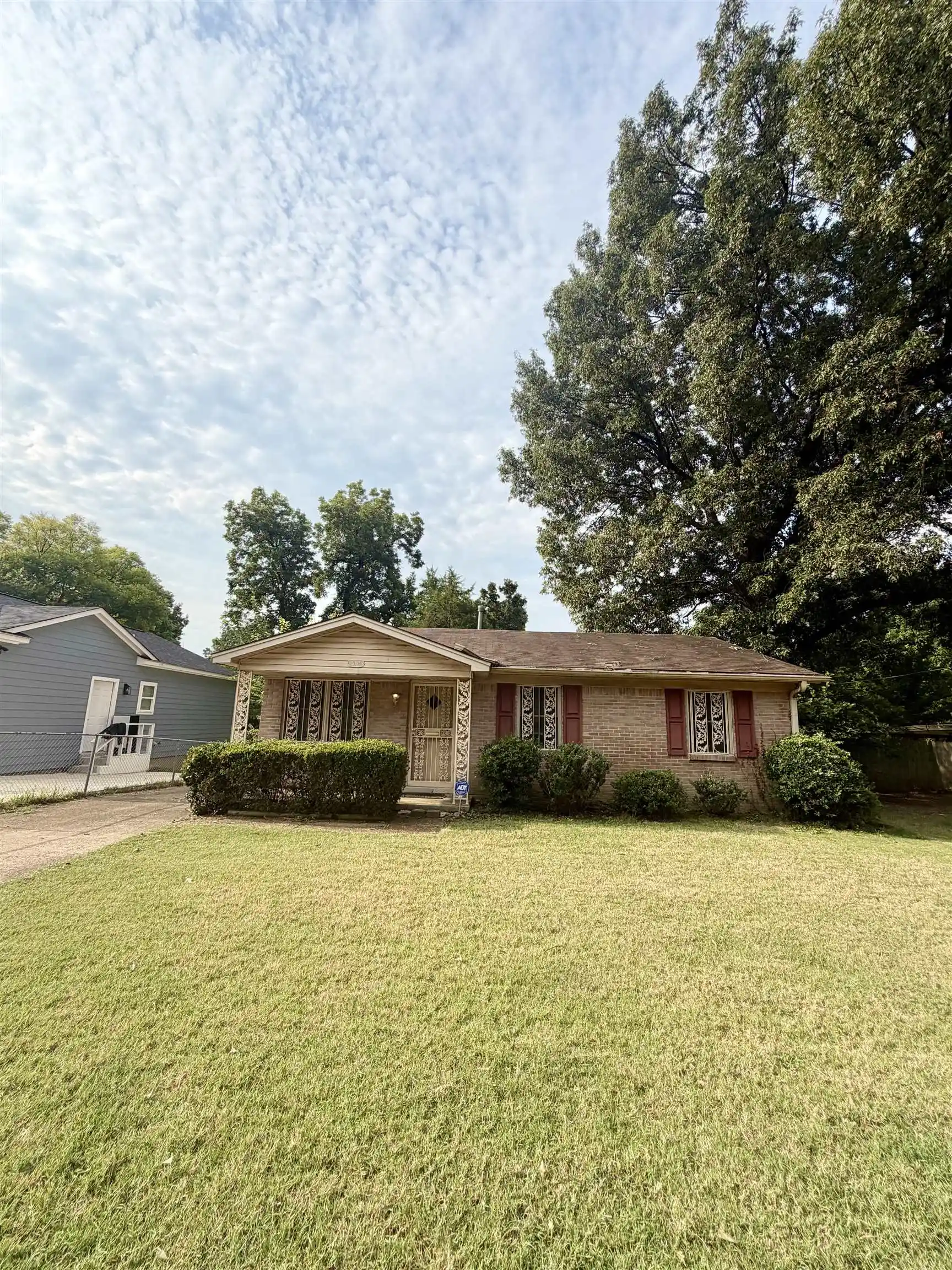 Townhouse for sale at 3095 Hoskins Rd, Memphis, TN 38111 | MLS# 10229156
