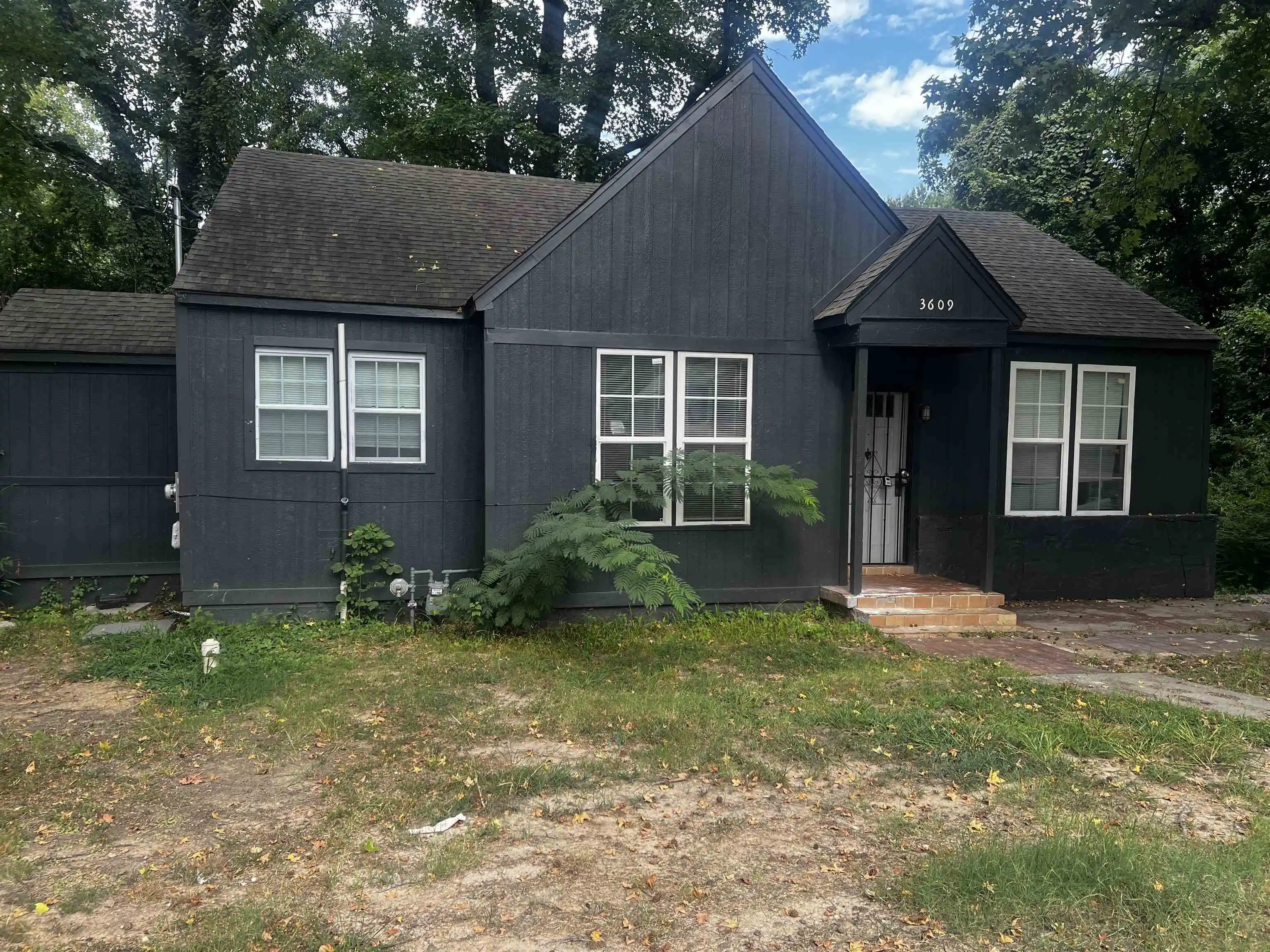 Photo 1 of Single family home for sale at 3609 Overton Crossing St, Memphis, TN 38127 | MLS# 10229160 | Listing updated on 2026-08-28
