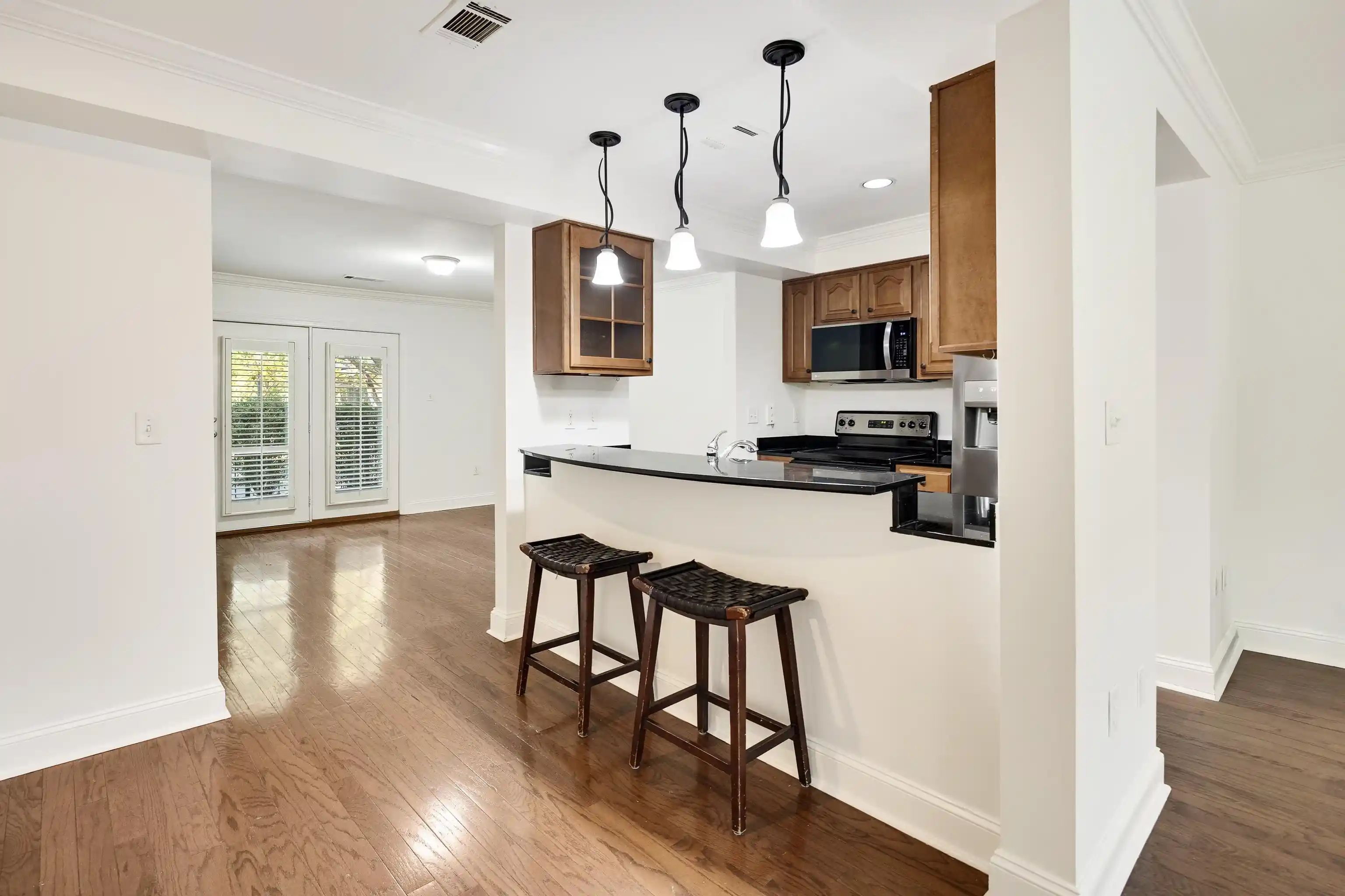 Photo 3 of Condo for sale at 7488 Germantown Sq, Germantown, TN 38138 | MLS# 10229175 | Listing updated on 2026-09-15