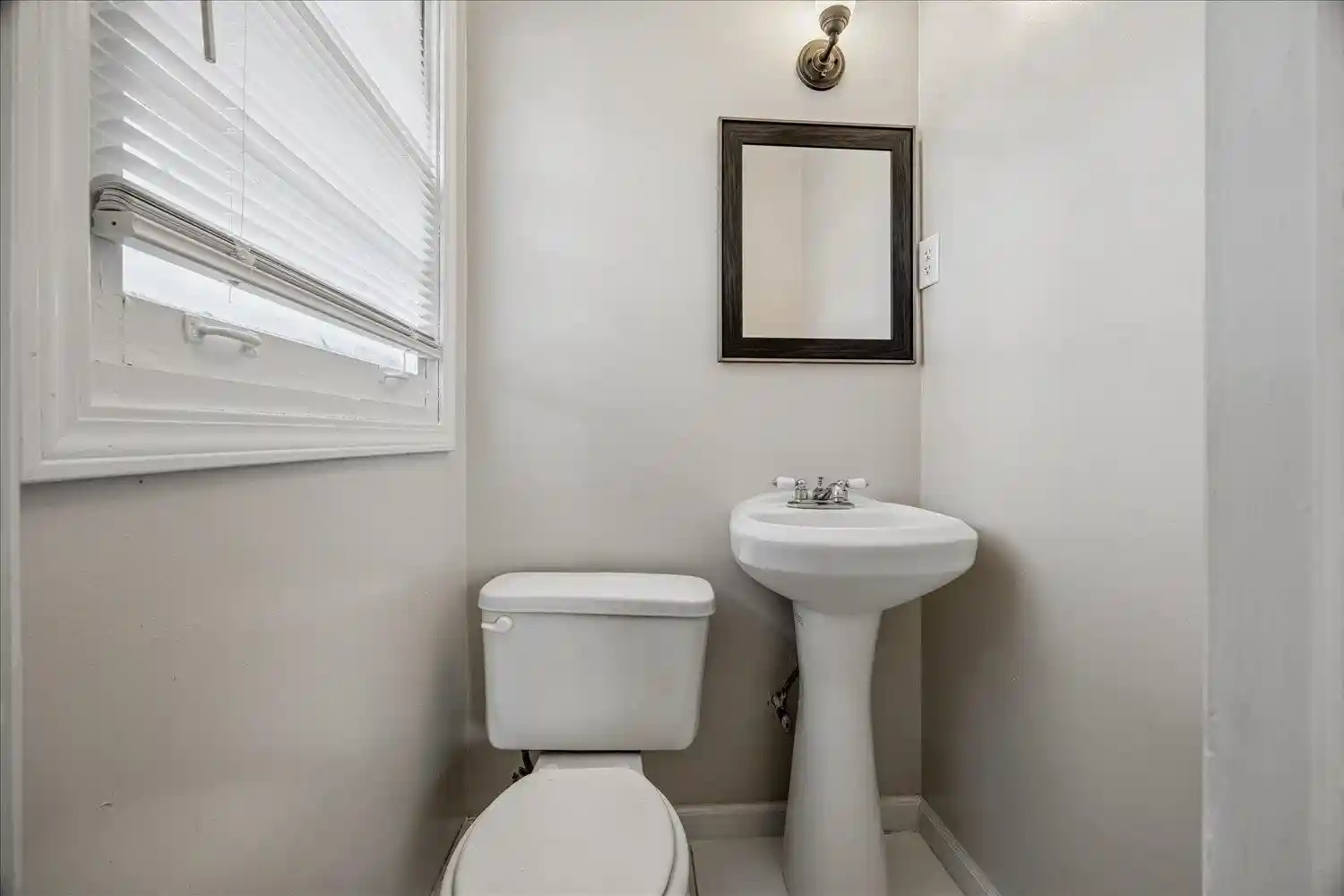 Photo 3 of Sale Pending at 4208 Given Ave, Memphis, TN 38122 | MLS# 10229185 | Listing updated on 2026-09-09