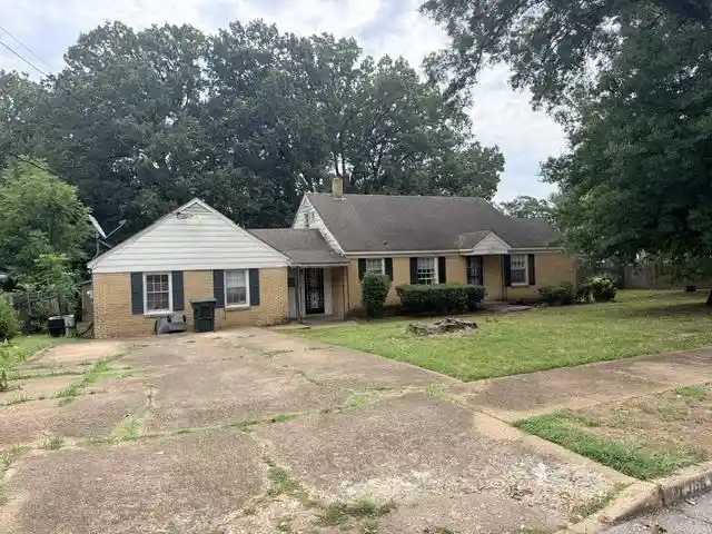 Photo 1 of Sale Pending at 1388 S Highland St, Memphis, TN 38111 | MLS# 10229187 | Listing updated on 2026-09-02