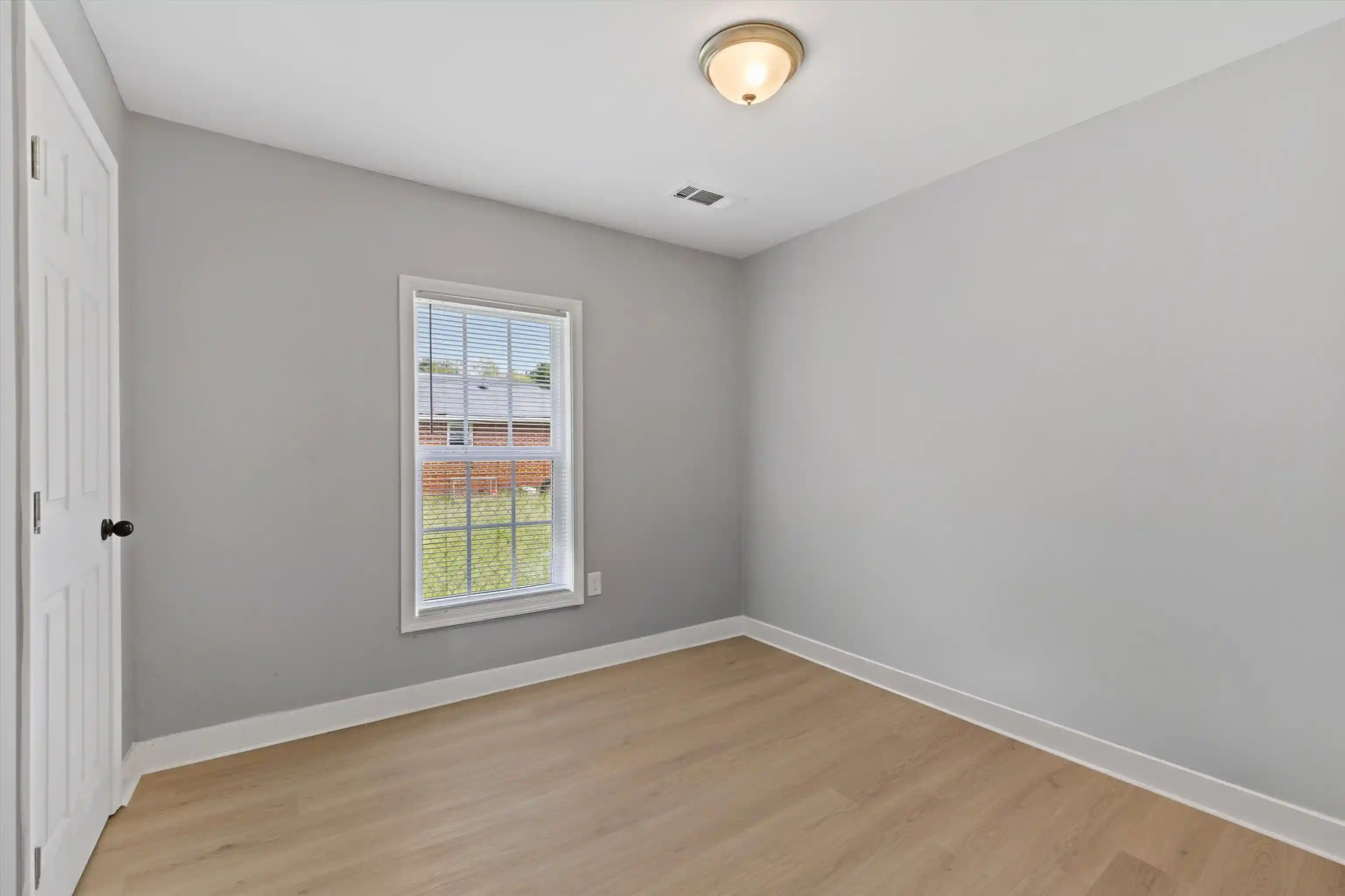 Photo 3 of Single family home for sale at 823 Marianna St, Memphis, TN 38114 | MLS# 10229210 | Listing updated on 2026-09-14