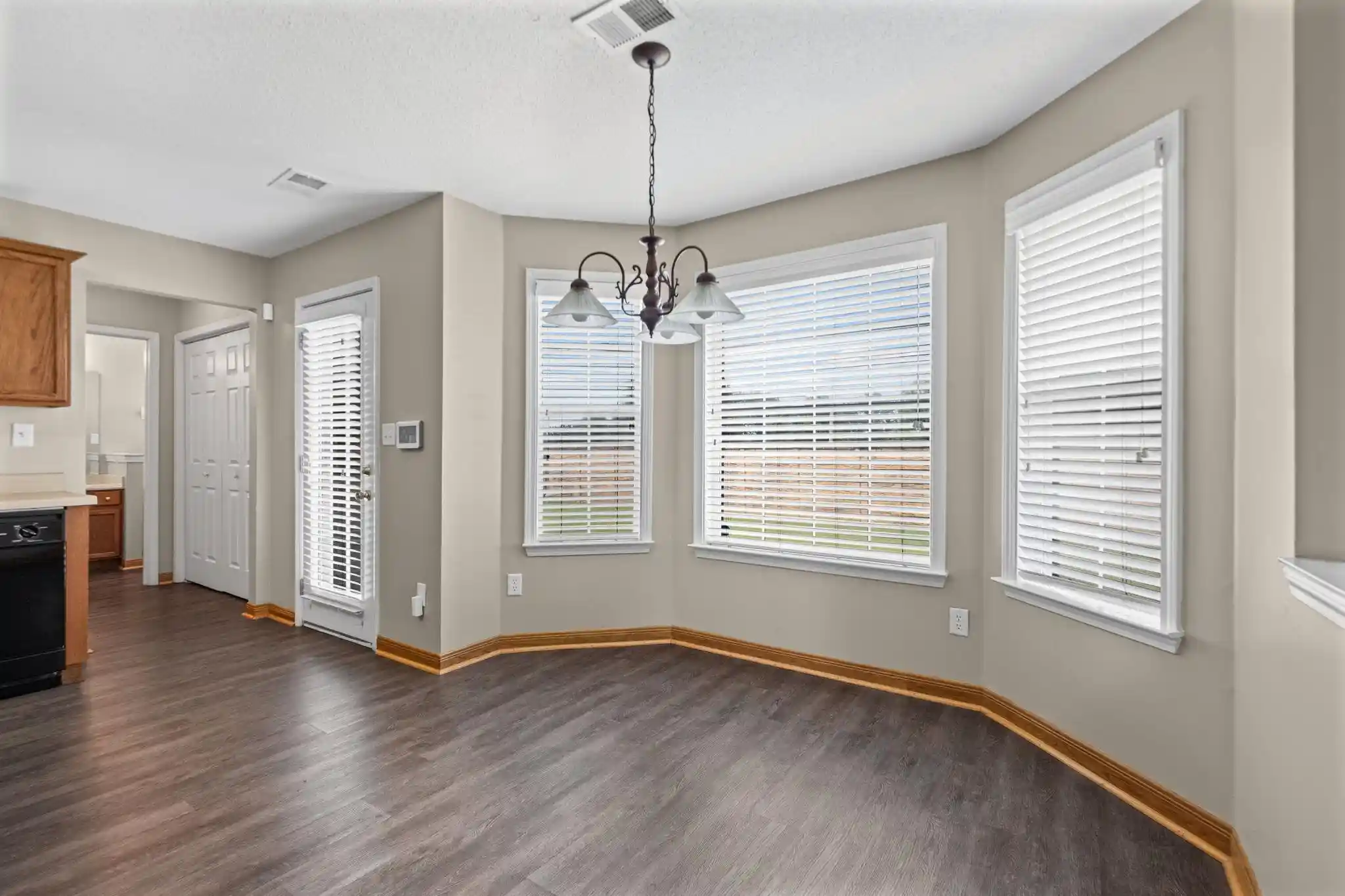 Photo 3 of Sale Pending at 4694 Bloomfield Cv, Memphis, TN 38125 | MLS# 10229212 | Listing updated on 2026-09-14