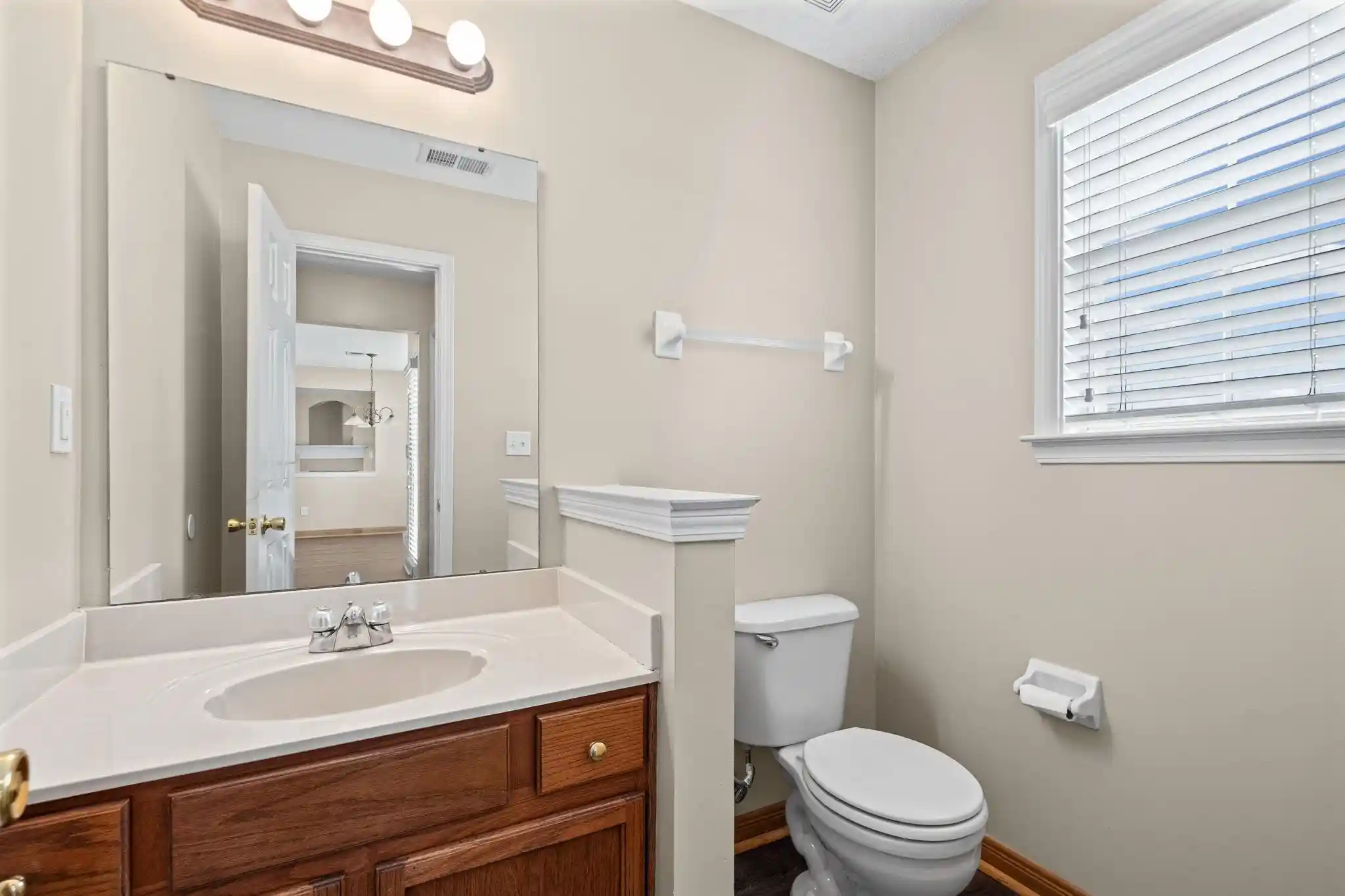 Photo 3 of Sale Pending at 4694 Bloomfield Cv, Memphis, TN 38125 | MLS# 10229212 | Listing updated on 2026-09-14