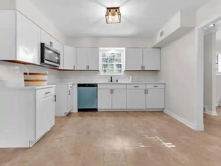 Photo 3 of Sale Pending at 1285 Hickory Wood Cv, Memphis, TN 38116 | MLS# 10229213 | Listing updated on 2026-09-24
