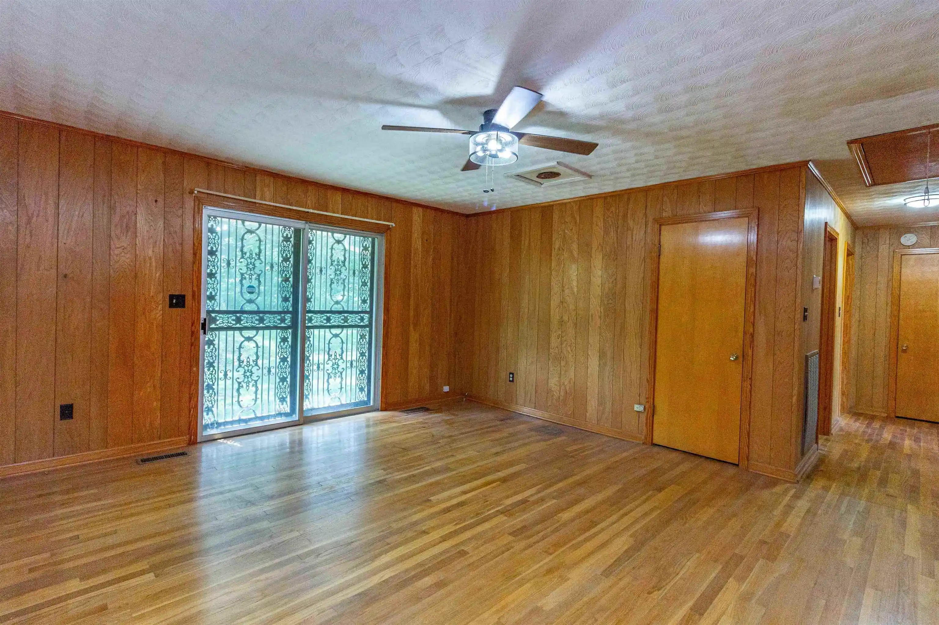 Photo 2 of Single family home for sale at 5738 Hwy 45 Hwy, Bethel Springs, TN 38315 | MLS# 10229237 | Listing updated on 2026-08-27