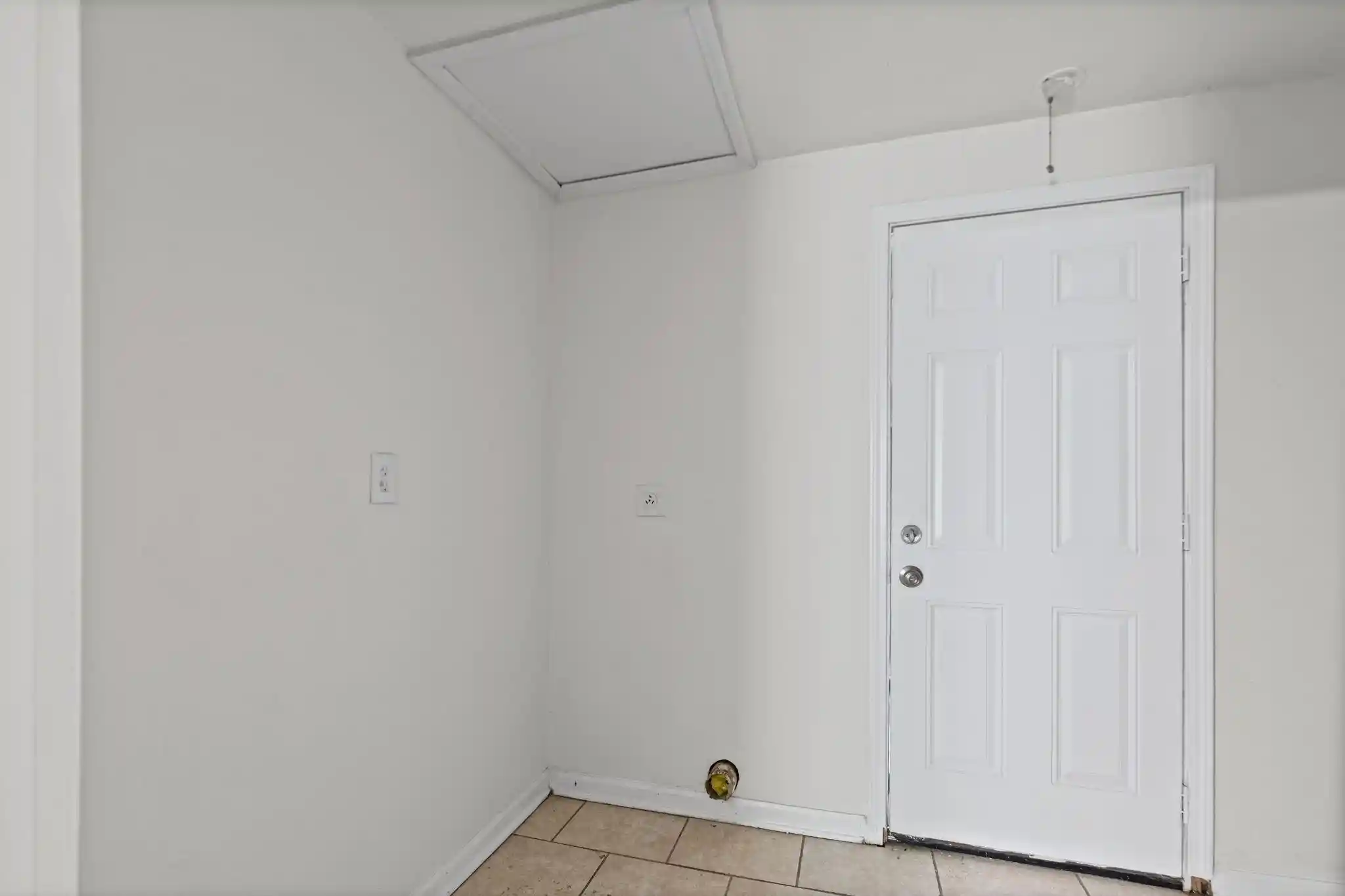 Photo 3 of Sale Pending at 3504 Obion St, Memphis, TN 38127 | MLS# 10229256 | Listing updated on 2026-10-17