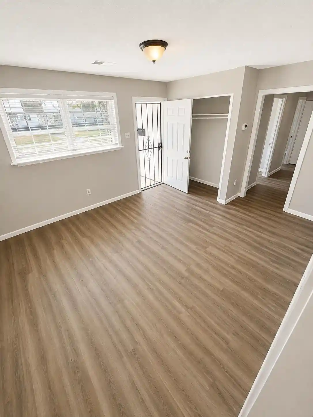 Photo 2 of Single family home for sale at 380 Elder Rd, Memphis, TN 38109 | MLS# 10229259 | Listing updated on 2026-10-21