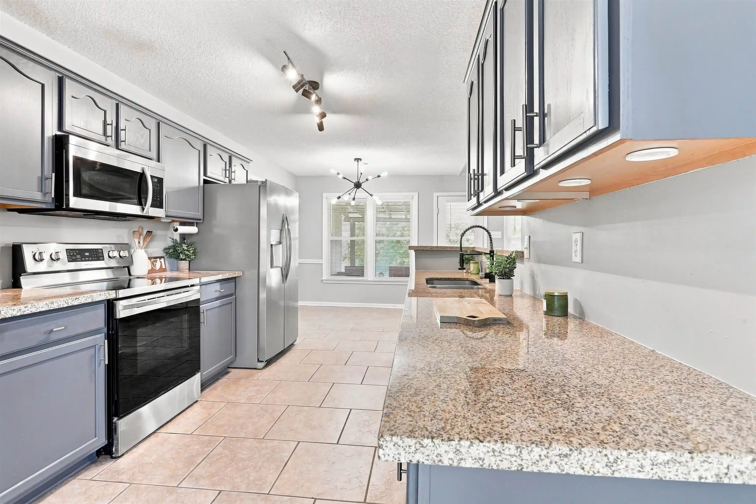 Photo 2 of Sale Pending at 1960 Chartridge Dr, Unincorporated, TN 38016 | MLS# 10229263 | Listing updated on 2026-09-09
