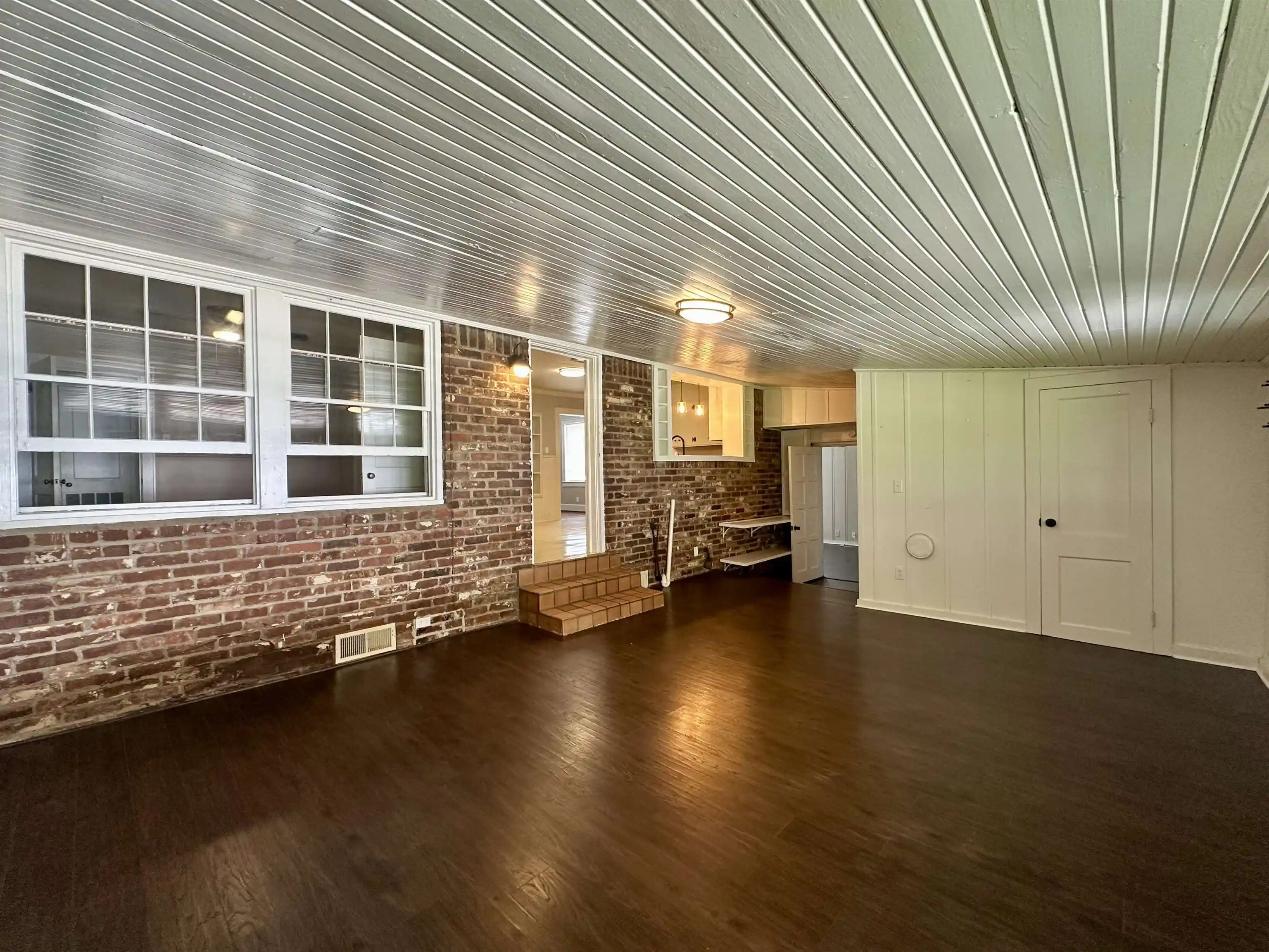 Photo 2 of Single family home for sale at 224 Maple St, Selmer, TN 38375 | MLS# 10229264 | Listing updated on 2026-08-28