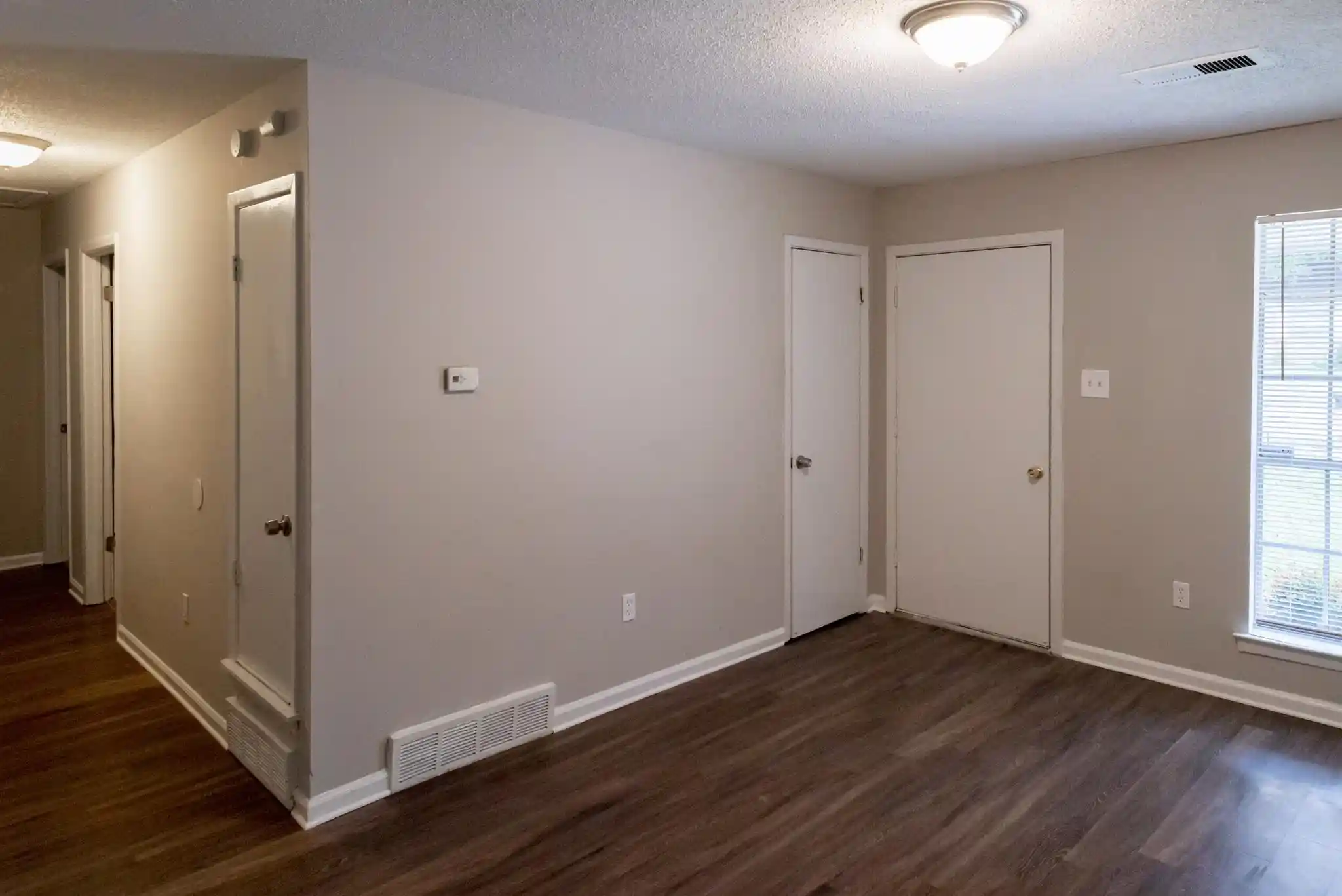 Photo 2 of Single family home for sale at 4324 E Proctor Dr, Memphis, TN 38118 | MLS# 10229286 | Listing updated on 2026-08-28