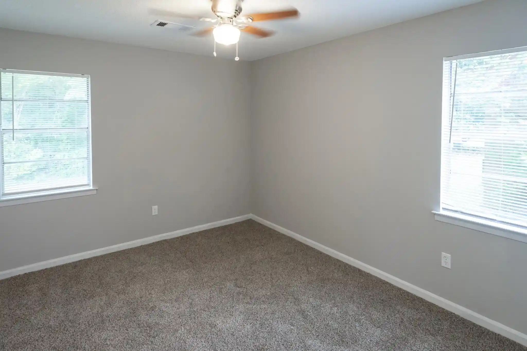 Photo 3 of Single family home for sale at 4324 E Proctor Dr, Memphis, TN 38118 | MLS# 10229286 | Listing updated on 2026-08-28