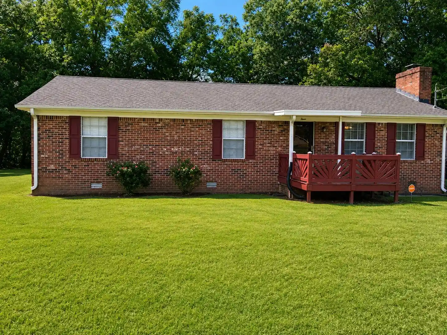 Photo 1 of Single family home for sale at 3 Holly Hill Dr, Jackson, TN 38301 | MLS# 10229288 | Listing updated on 2026-09-10