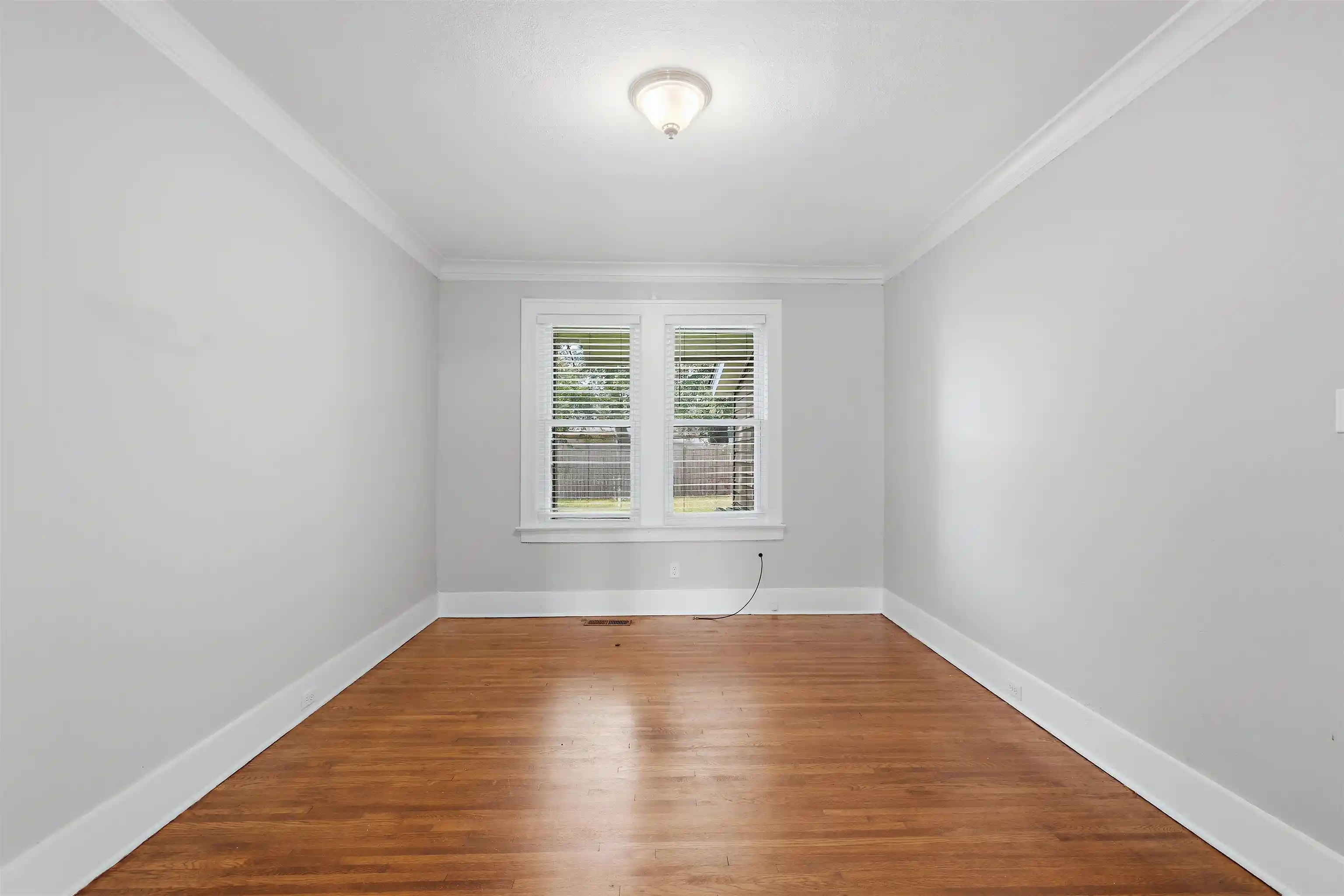 Photo 3 of Single family home for sale at 883 Evergreen St, Memphis, TN 38107 | MLS# 10229289 | Listing updated on 2026-09-02