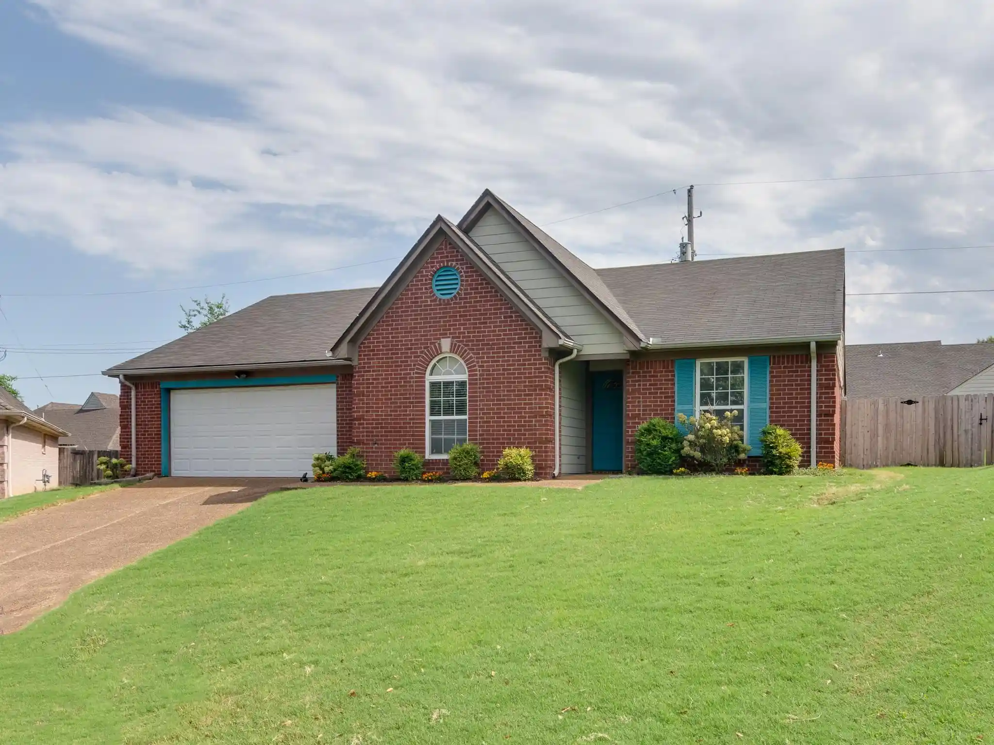 Photo 1 of Sale Pending at 1464 Farmyard Cv, Unincorporated, TN 38016 | MLS# 10229292 | Listing updated on 2026-09-11