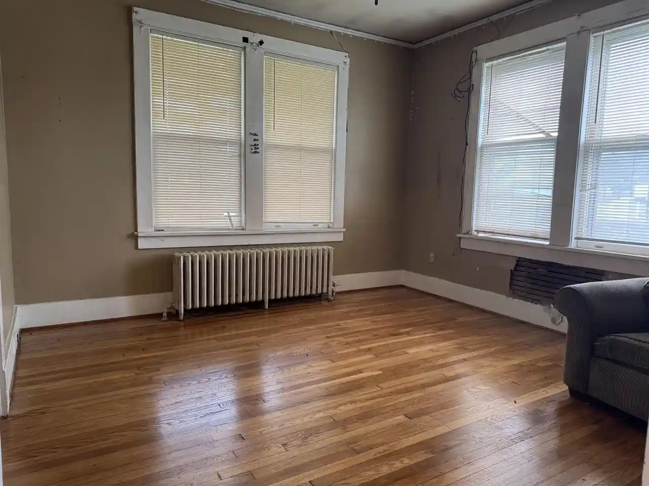 Photo 3 of Single family home for sale at 865 N Belvedere Blvd, Memphis, TN 38107 | MLS# 10229298 | Listing updated on 2026-09-15