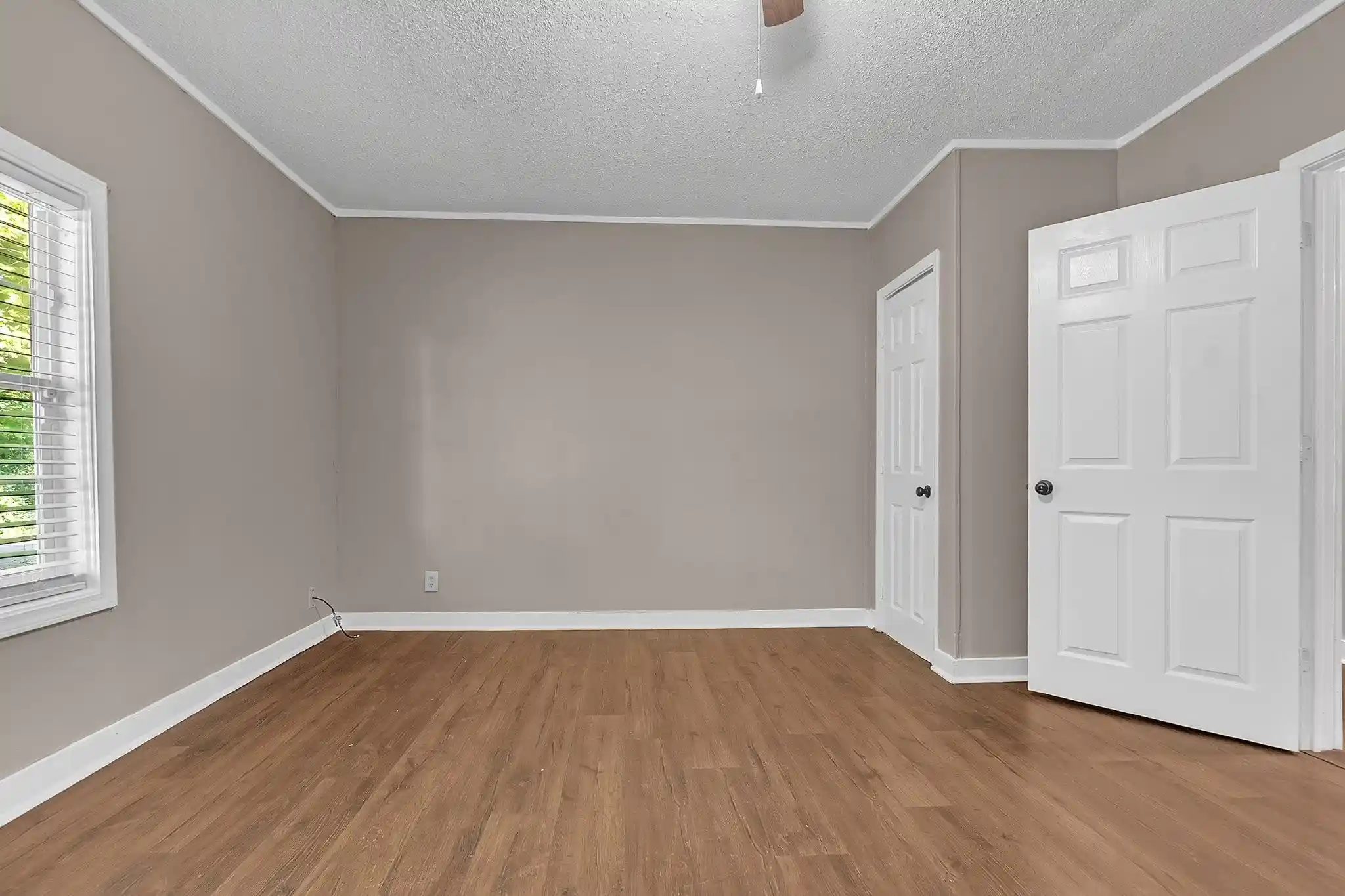 Photo 4 of Single family home for sale at 1347 E Trigg Ave, Memphis, TN 38106 | MLS# 10229300 | Listing updated on 2026-08-28
