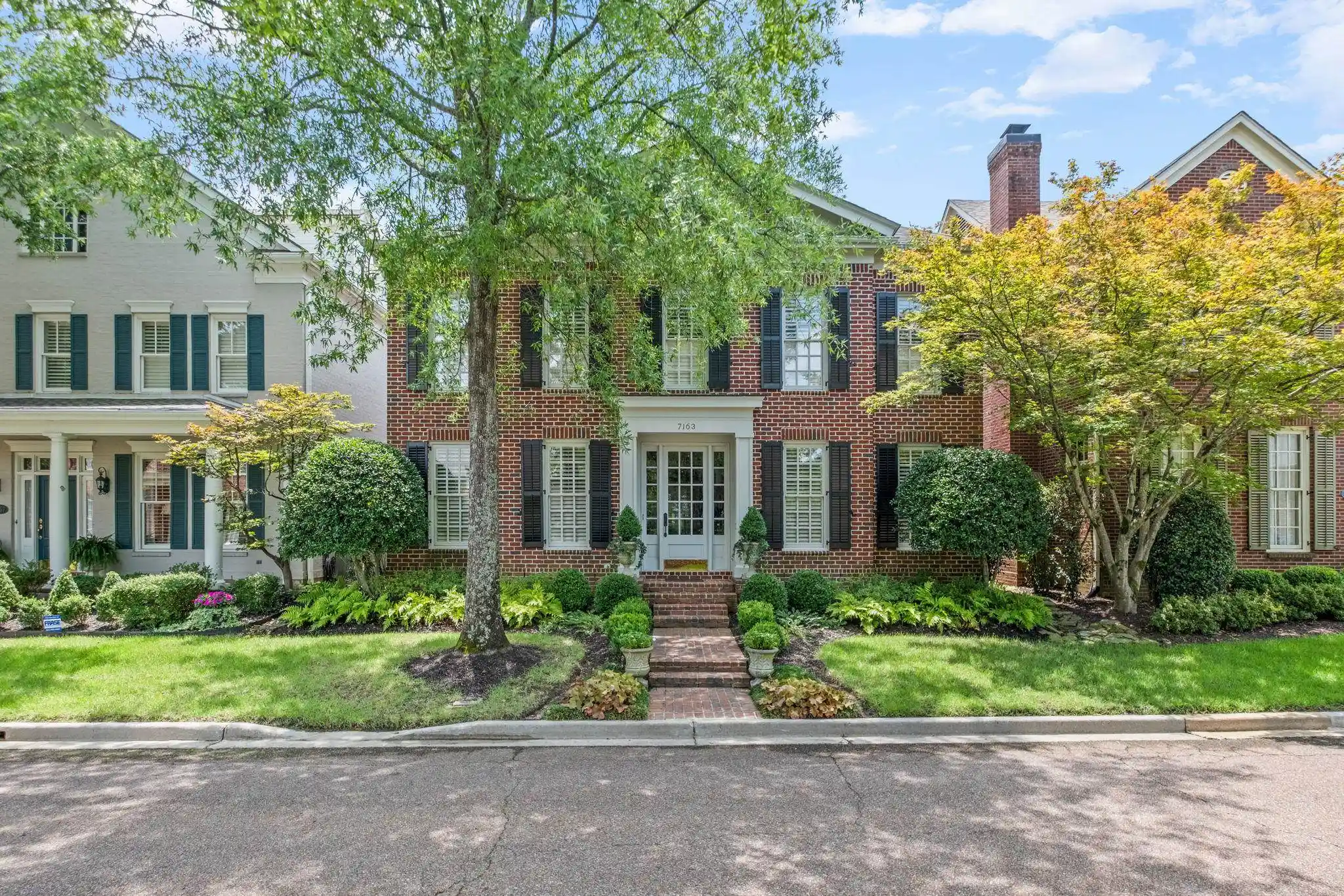 Photo 1 of Sale Pending at 7163 Ainsworth Dr, Germantown, TN 38138 | MLS# 10229301 | Listing updated on 2026-08-31
