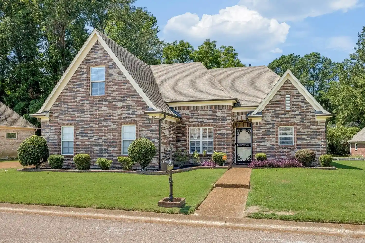 Photo 1 of Single family home for sale at 5045 Vonell Wy, Bartlett, TN 38002 | MLS# 10229309 | Listing updated on 2026-08-28