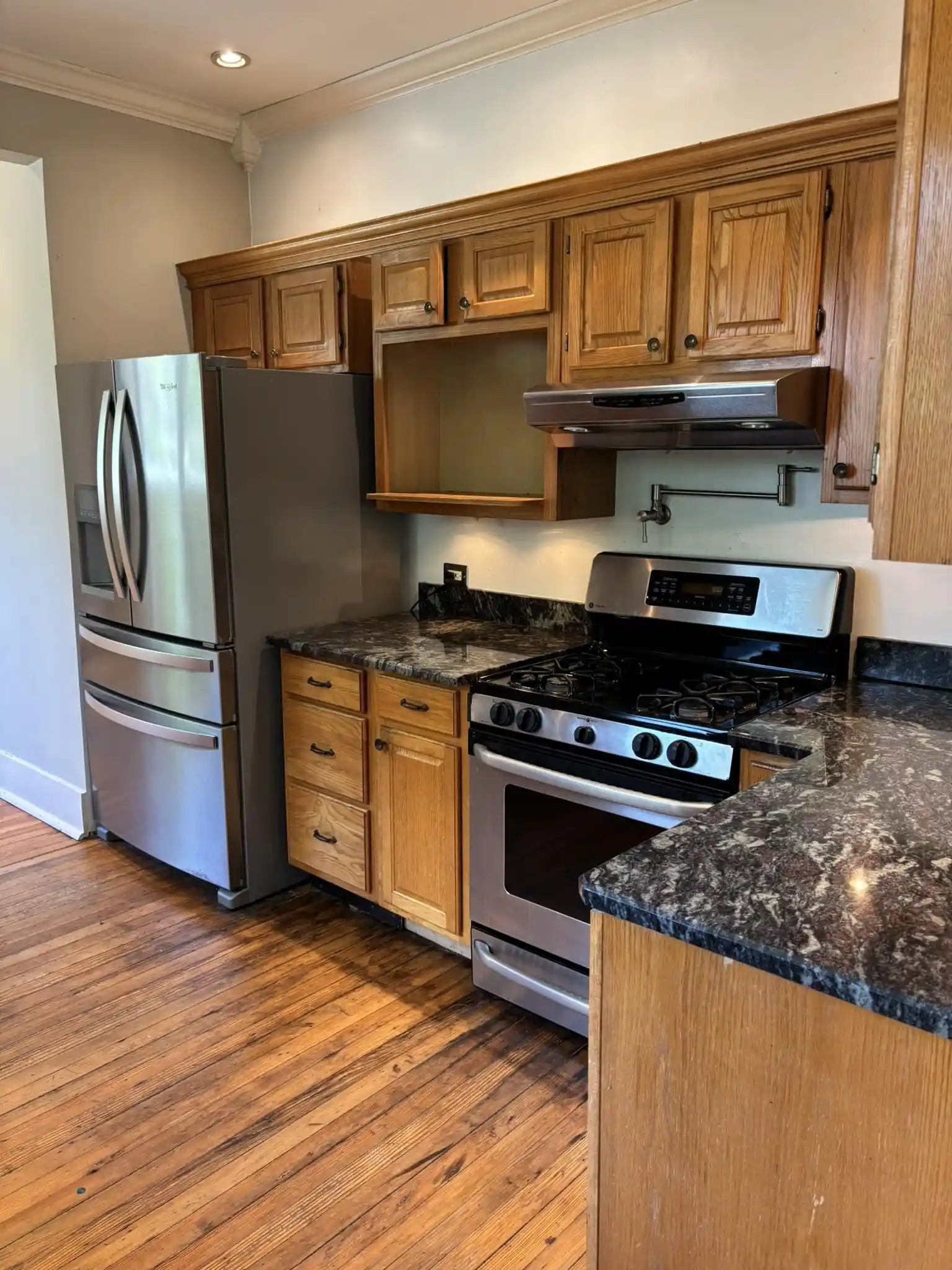 Photo 3 of Single family home for sale at 1971 Vinton Ave, Memphis, TN 38104 | MLS# 10229325 | Listing updated on 2026-09-03