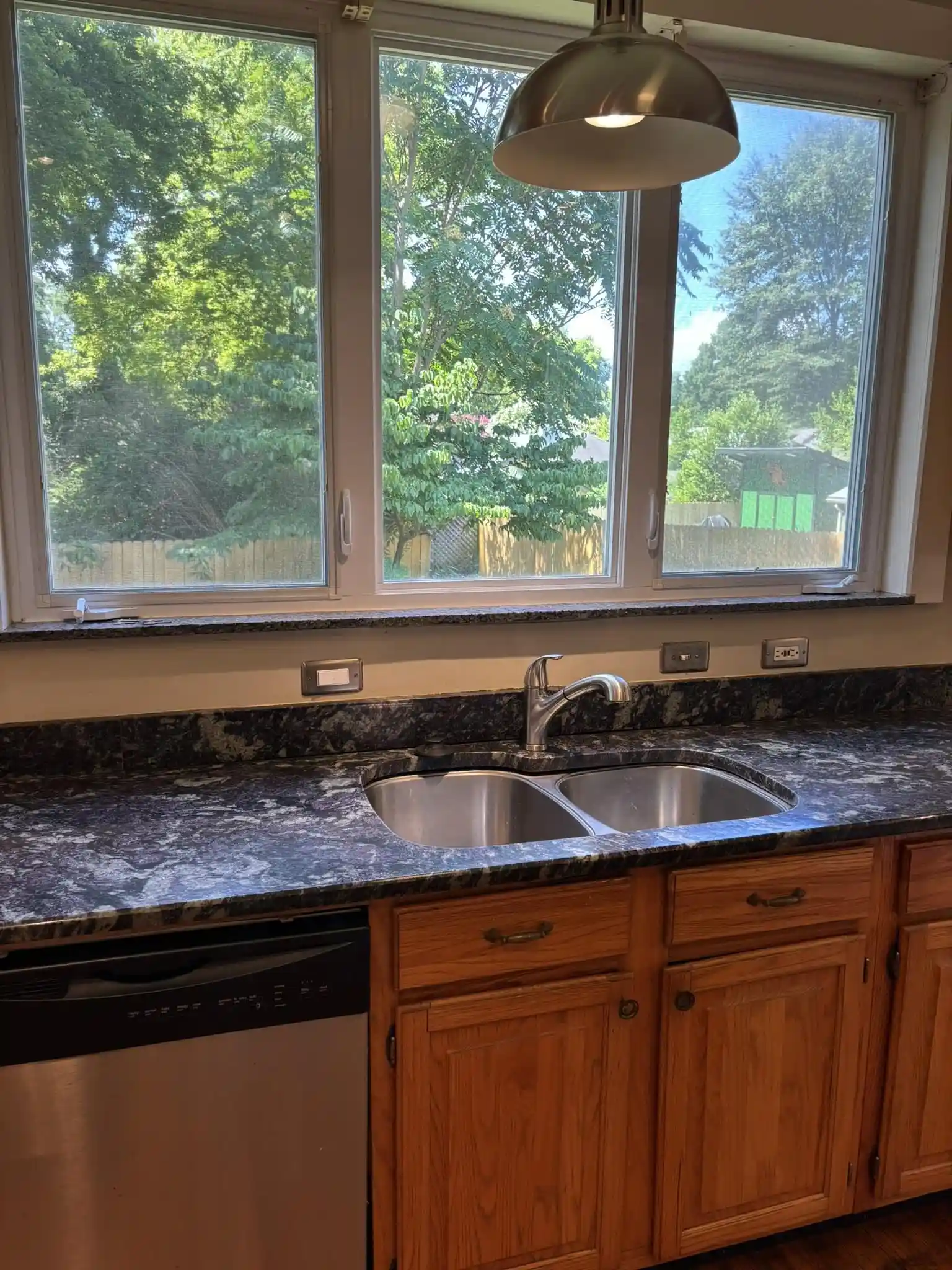 Photo 4 of Single family home for sale at 1971 Vinton Ave, Memphis, TN 38104 | MLS# 10229325 | Listing updated on 2026-09-03