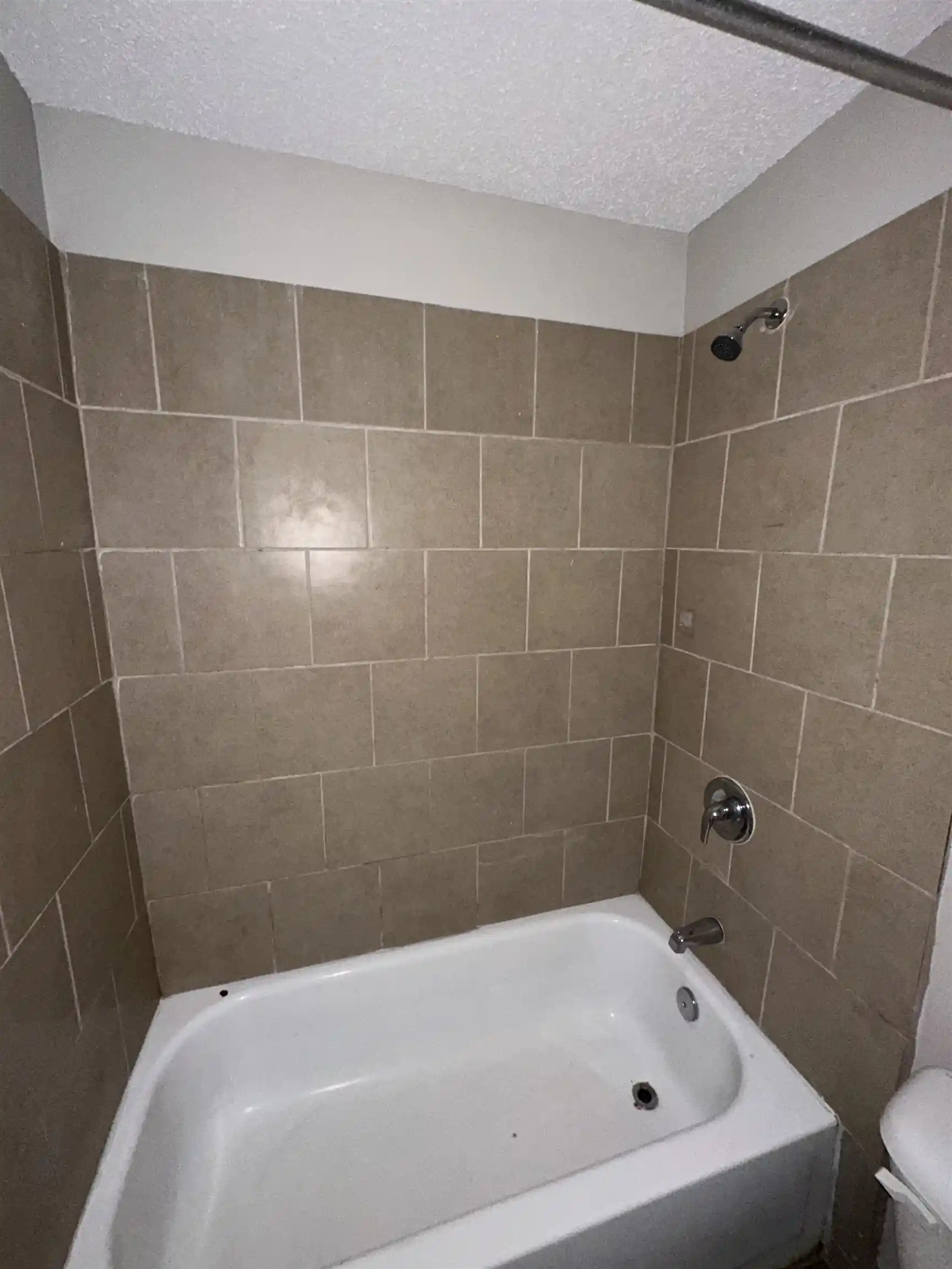 Photo 3 of Single family home for sale at 6655 Chesapeake Dr, Memphis, TN 38141 | MLS# 10229339 | Listing updated on 2026-09-11