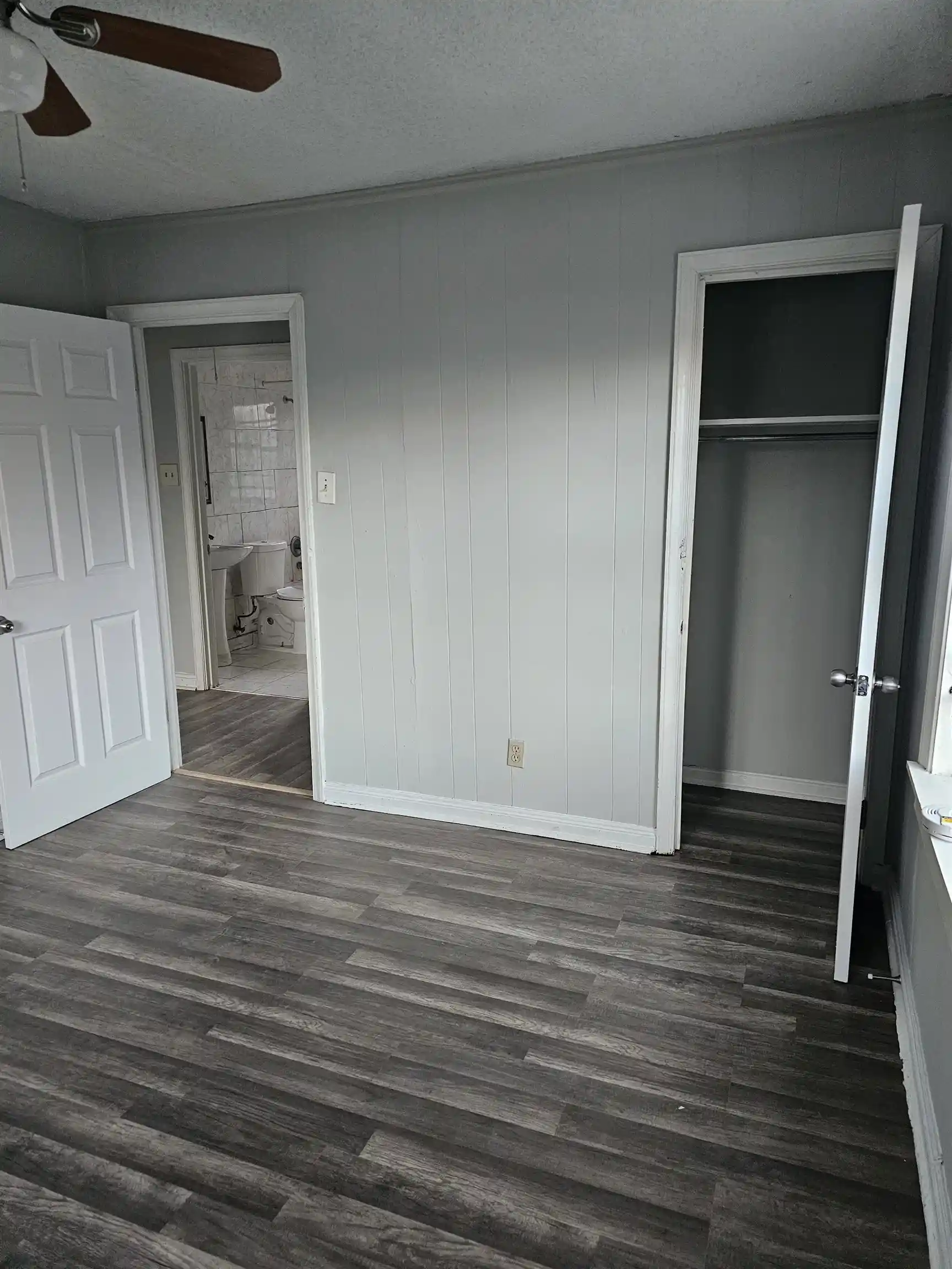 Photo 4 of Single family home for sale at 2105 Farrington St, Memphis, TN 38109 | MLS# 10229359 | Listing updated on 2026-08-29