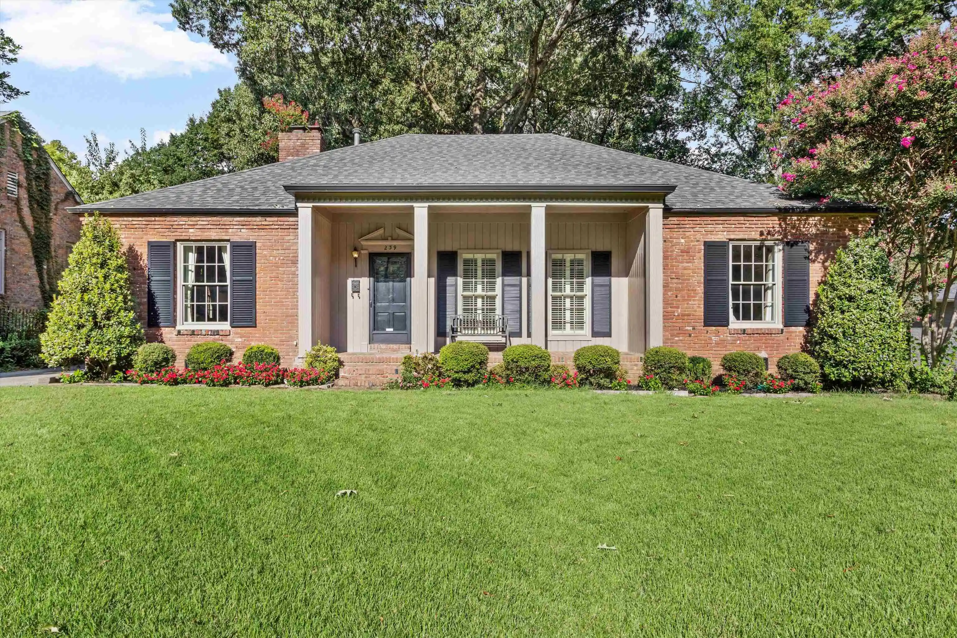 Photo 1 of Single family home for sale at 239 Gardenia Dr, Memphis, TN 38117 | MLS# 10229363 | Listing updated on 2026-08-30