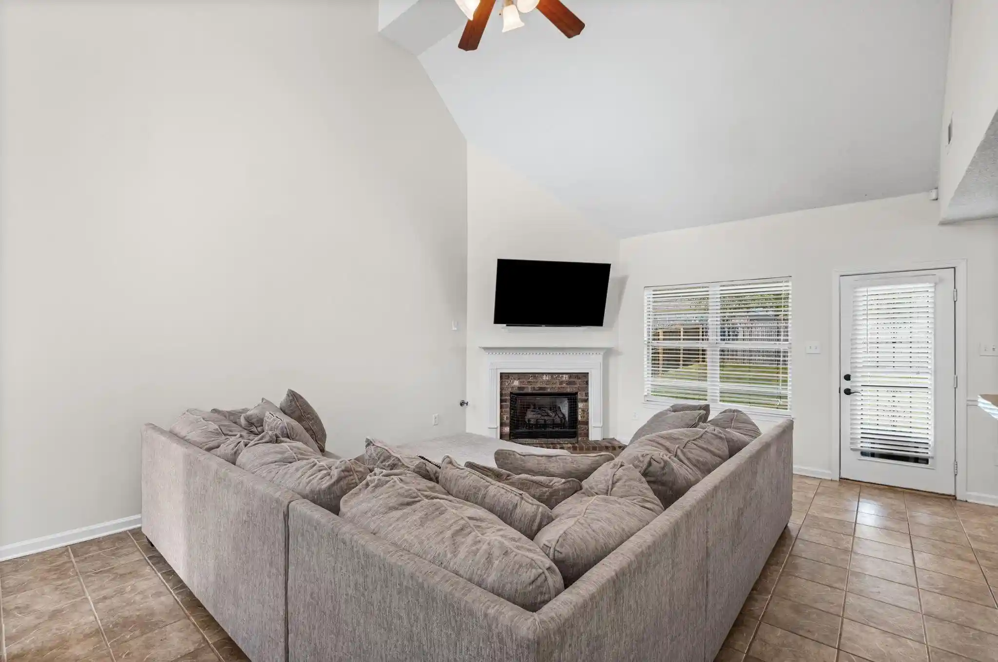 Photo 4 of Single family home for sale at 155 Hidden Garden Dr, Oakland, TN 38060 | MLS# 10229366 | Listing updated on 2026-09-15