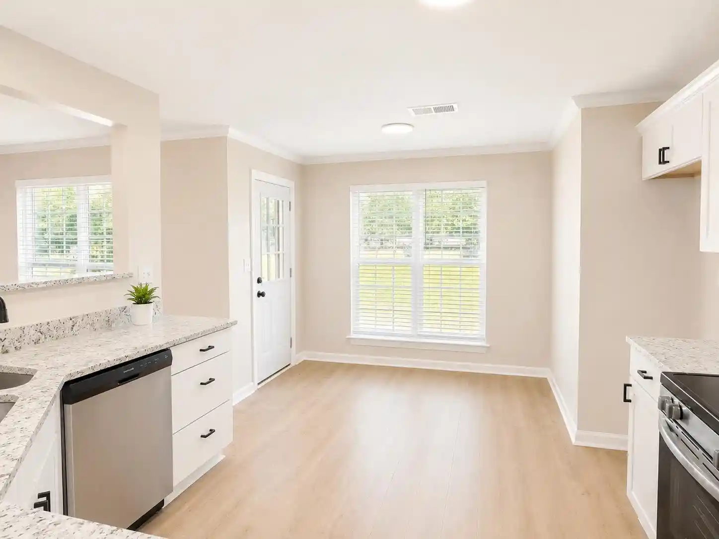 Photo 4 of Single family home for sale at 3252 Clb Grv Cv, Lakeland, TN 38002 | MLS# 10229384 | Listing updated on 2026-09-01